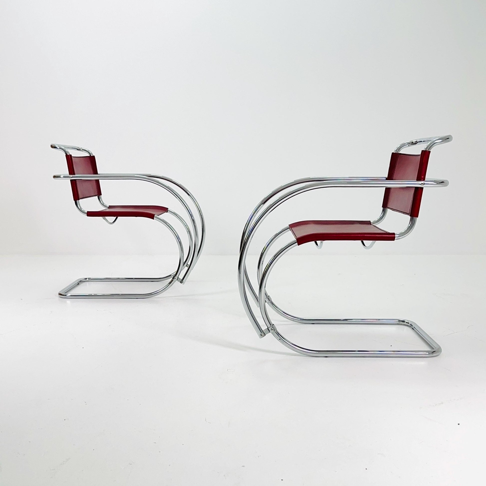 Set of 2 Mid century Cantilever Freischwinger MR20 Armchair by Ludwig Mies van der Rohe for Fasem Italy, 1980s