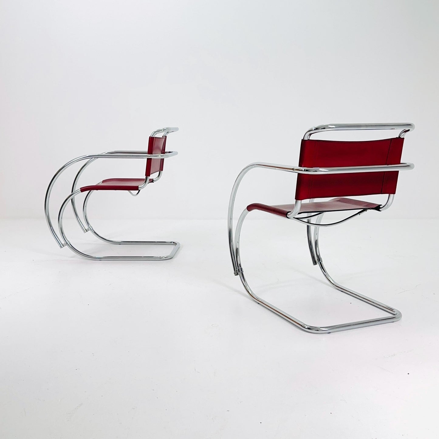 Set of 2 Mid century Cantilever Freischwinger MR20 Armchair by Ludwig Mies van der Rohe for Fasem Italy, 1980s