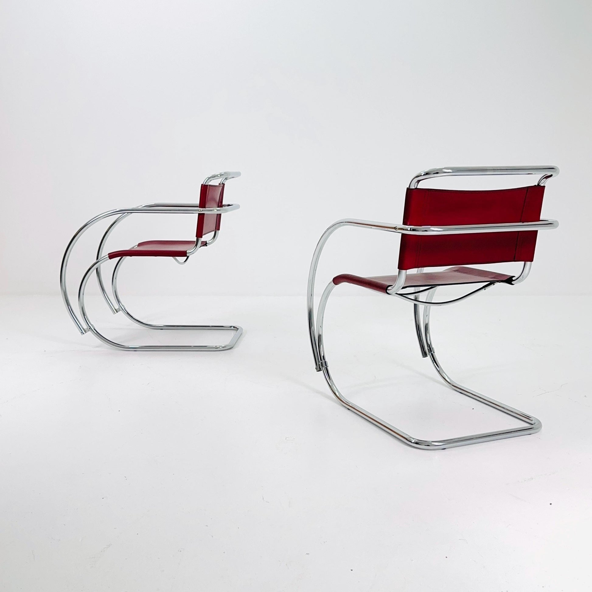 Set of 2 Mid century Cantilever Freischwinger MR20 Armchair by Ludwig Mies van der Rohe for Fasem Italy, 1980s