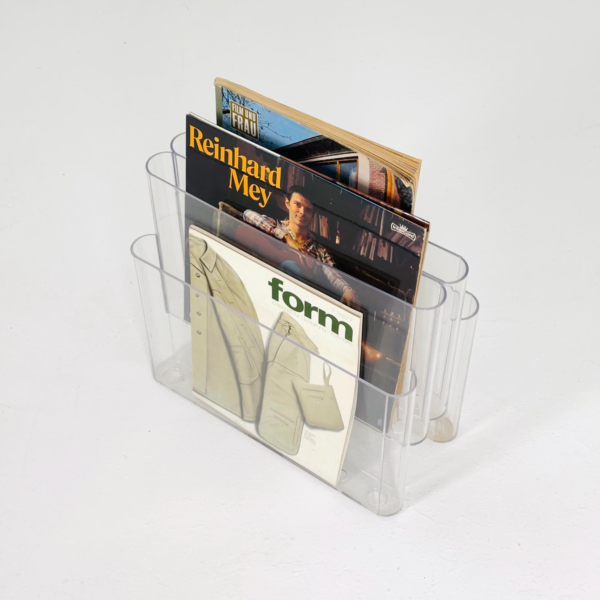 Mid-Century Modern Magazine Rack with 4 Compartments by Giotto Stoppino for Kartell, 1970s model 4676 Italy