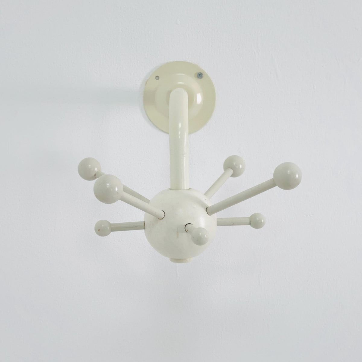 Mid century IKEA MINA Coat Rack – White Osvaldo Borsani Sputnik Metal Rack 1990s