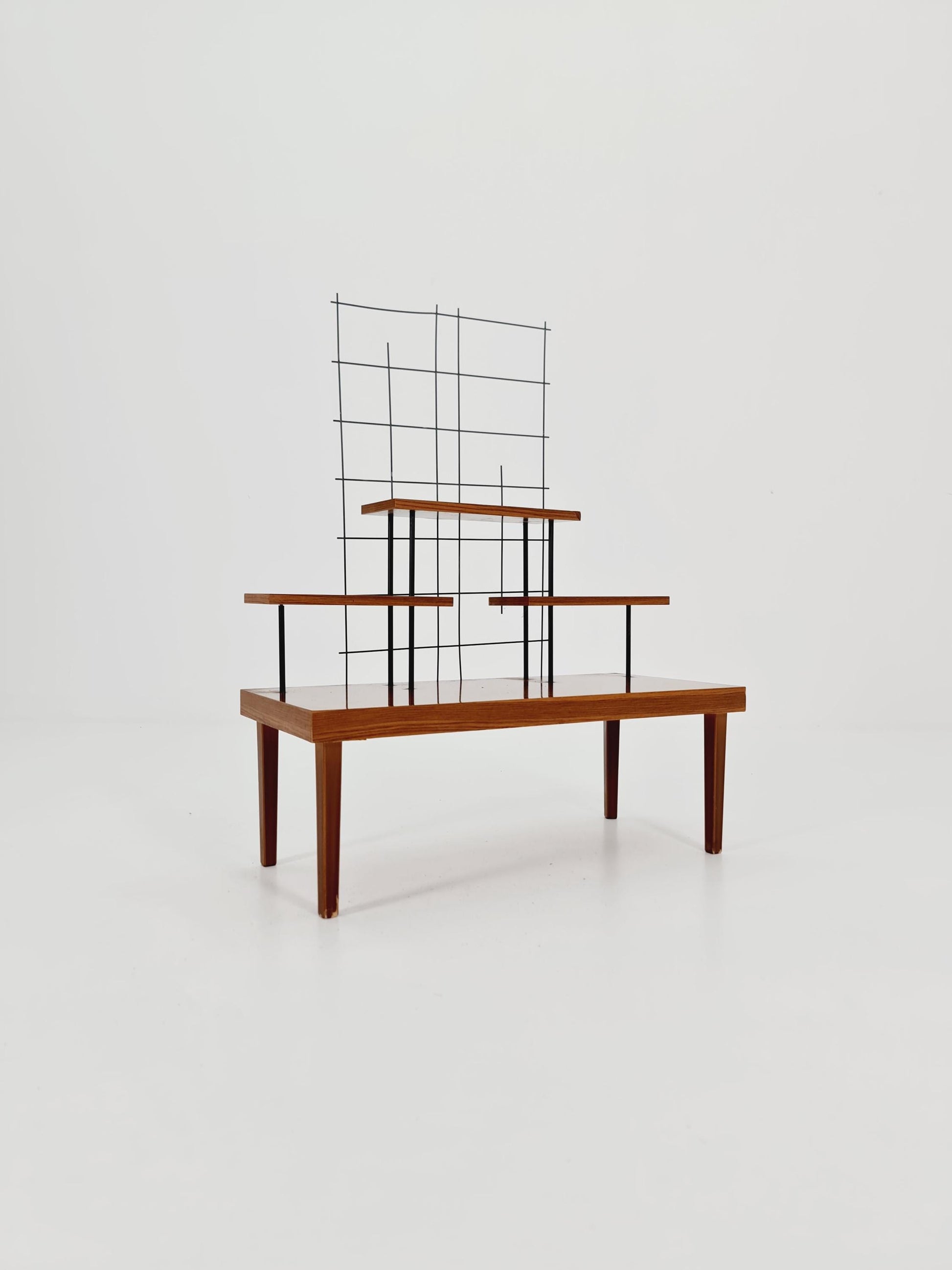 Big 1950s German Plant Stand, Vintage Mid-Century Minimalist Indoor Plant Stand Side Table Retro flower table