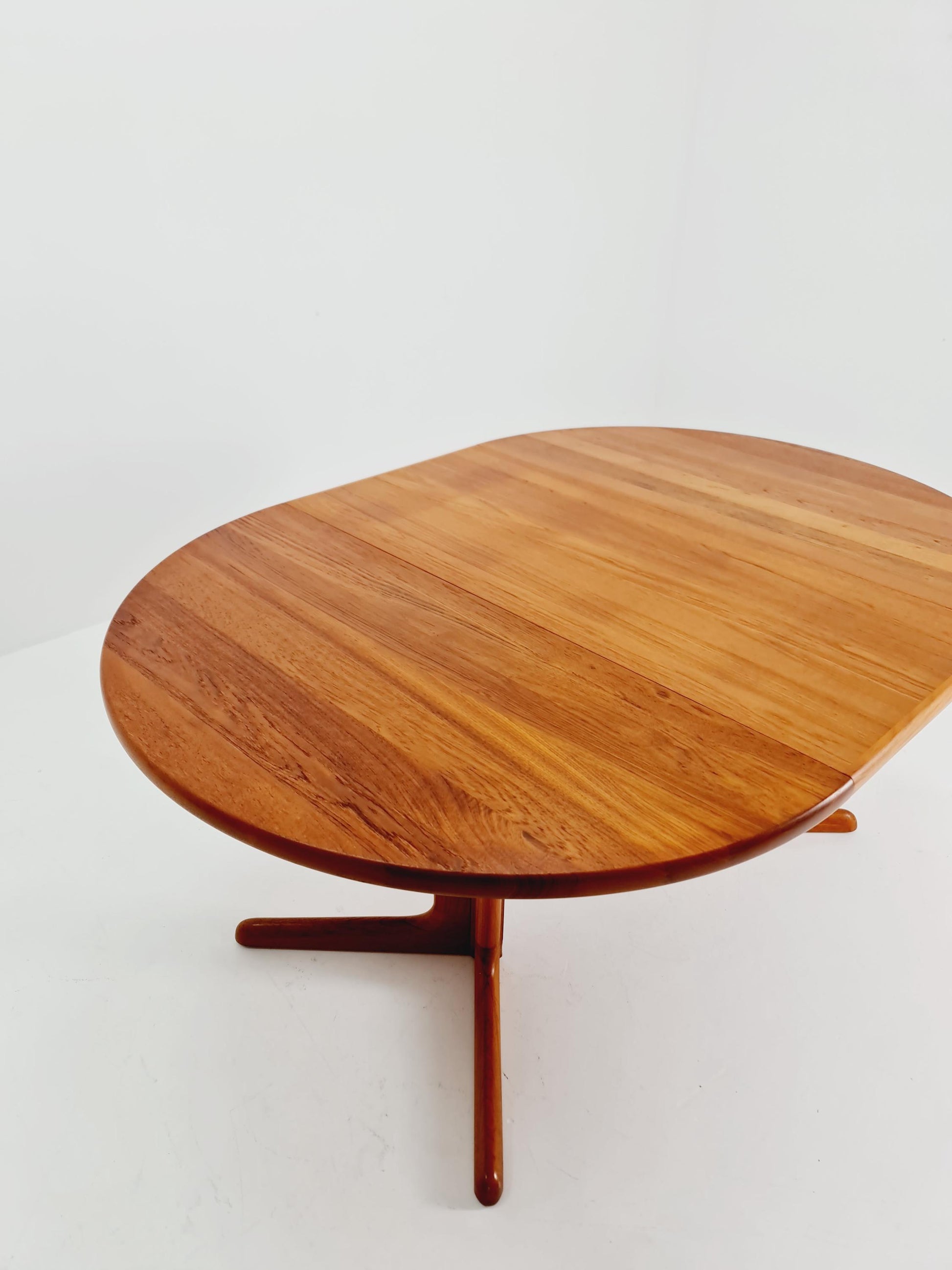 Mid century extendable Danish Modern Solid Teak dining table by Skobvy MöbelFabrik , 1970s