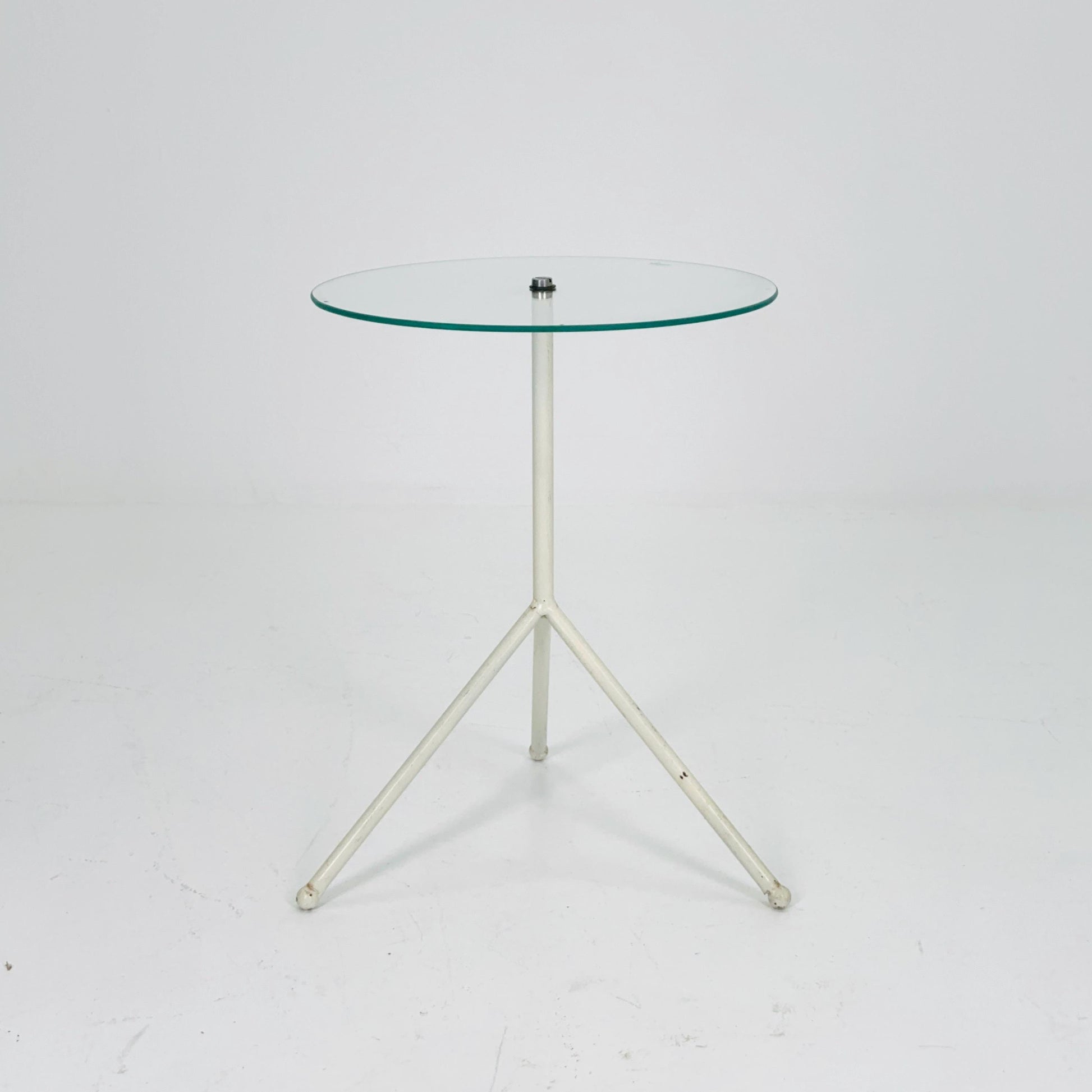 Mid-Century round Tripod Glass Side Table – 1980s Germany