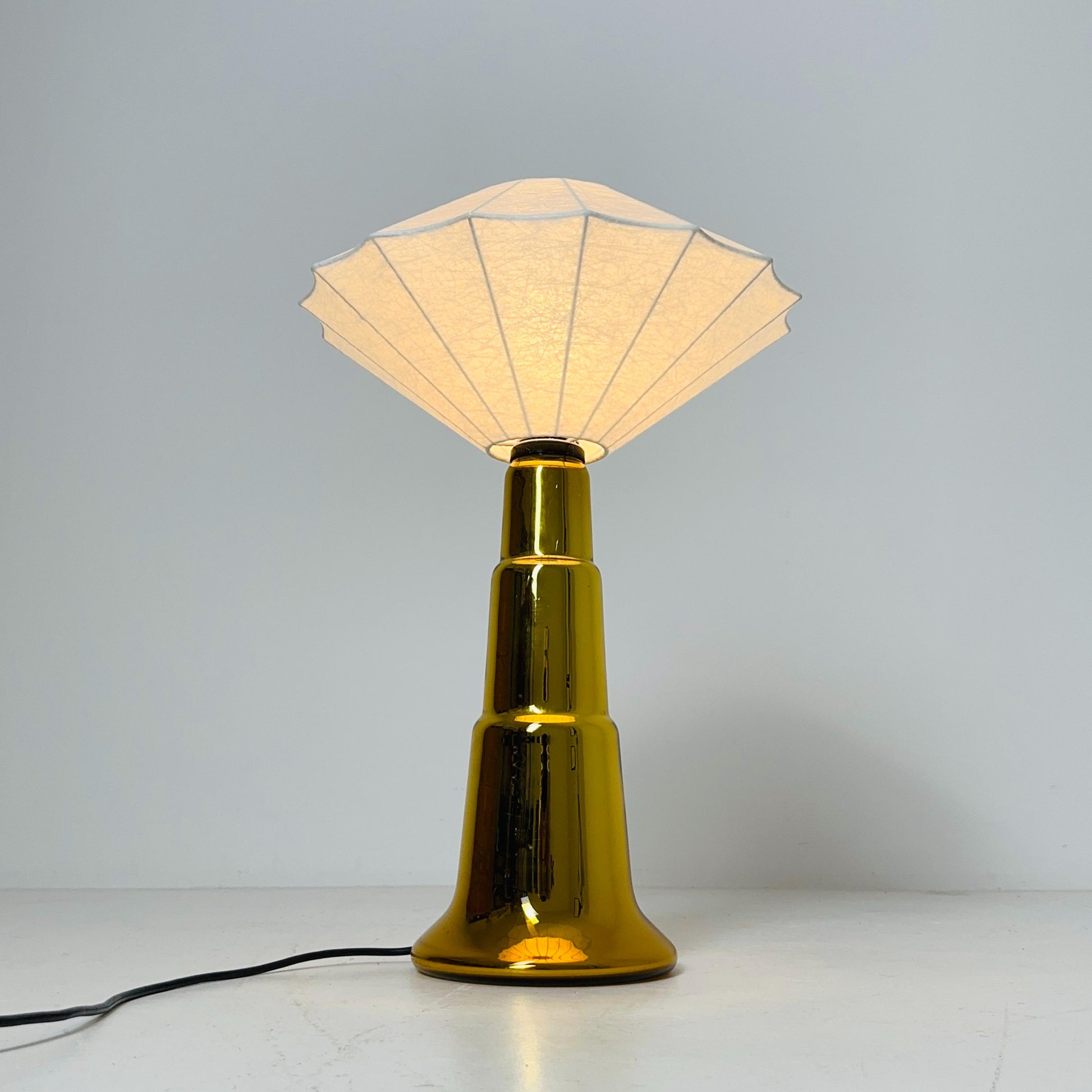 Mid century Cocoon Table Lamp | Glass Base Style of Castiglioni Brothers, Italy 1980s