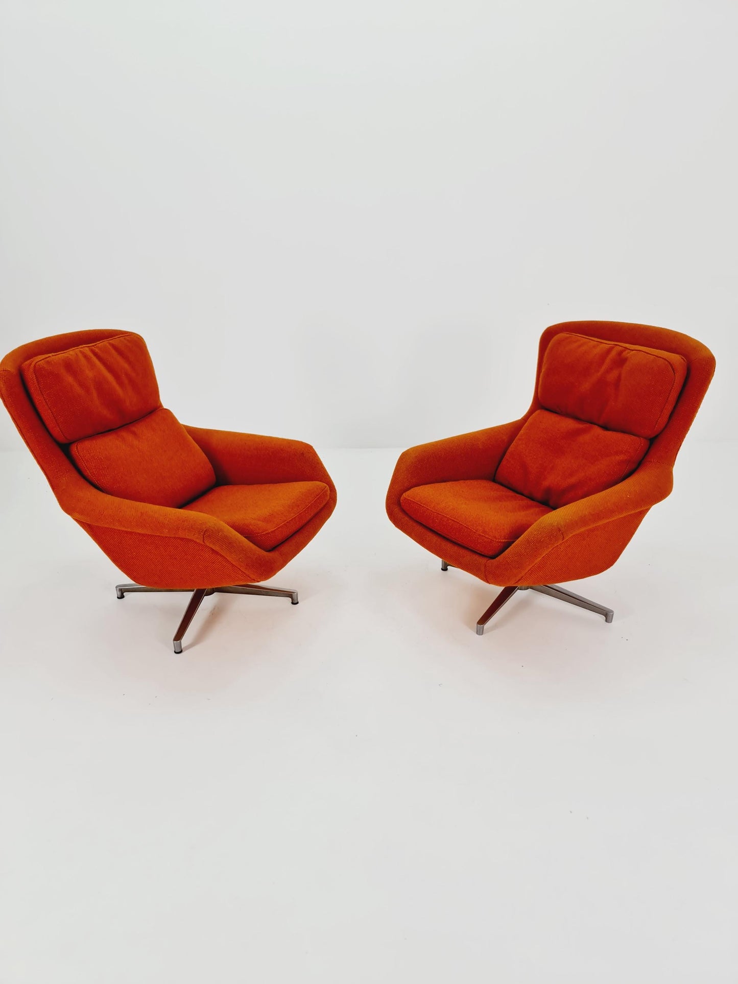 Set of 2 Mid century lounge chairs by Alf Svensson “Form 7” for DUX, 1970s