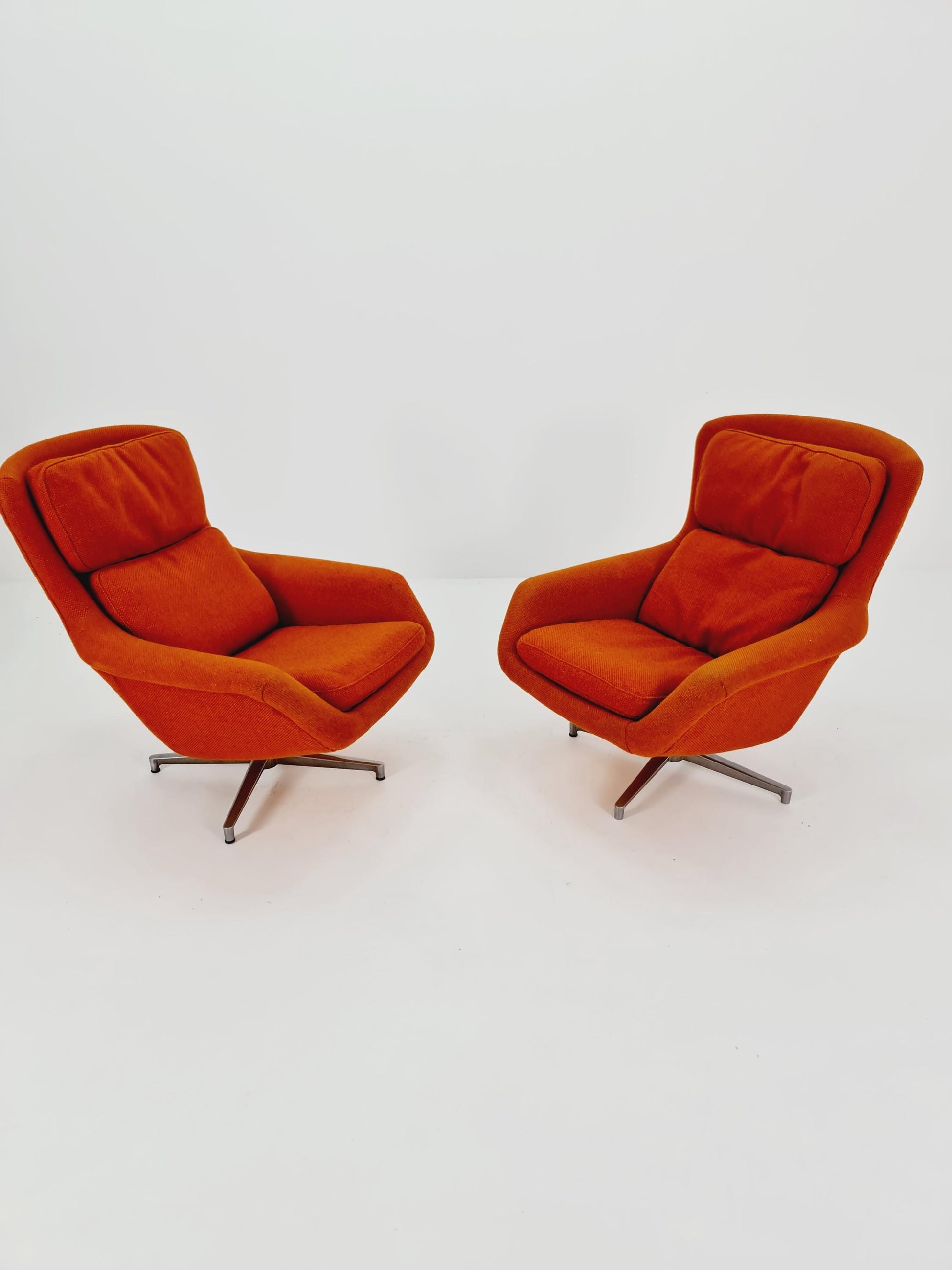 Set of 2 Mid century lounge chairs by Alf Svensson “Form 7” for DUX, 1970s
