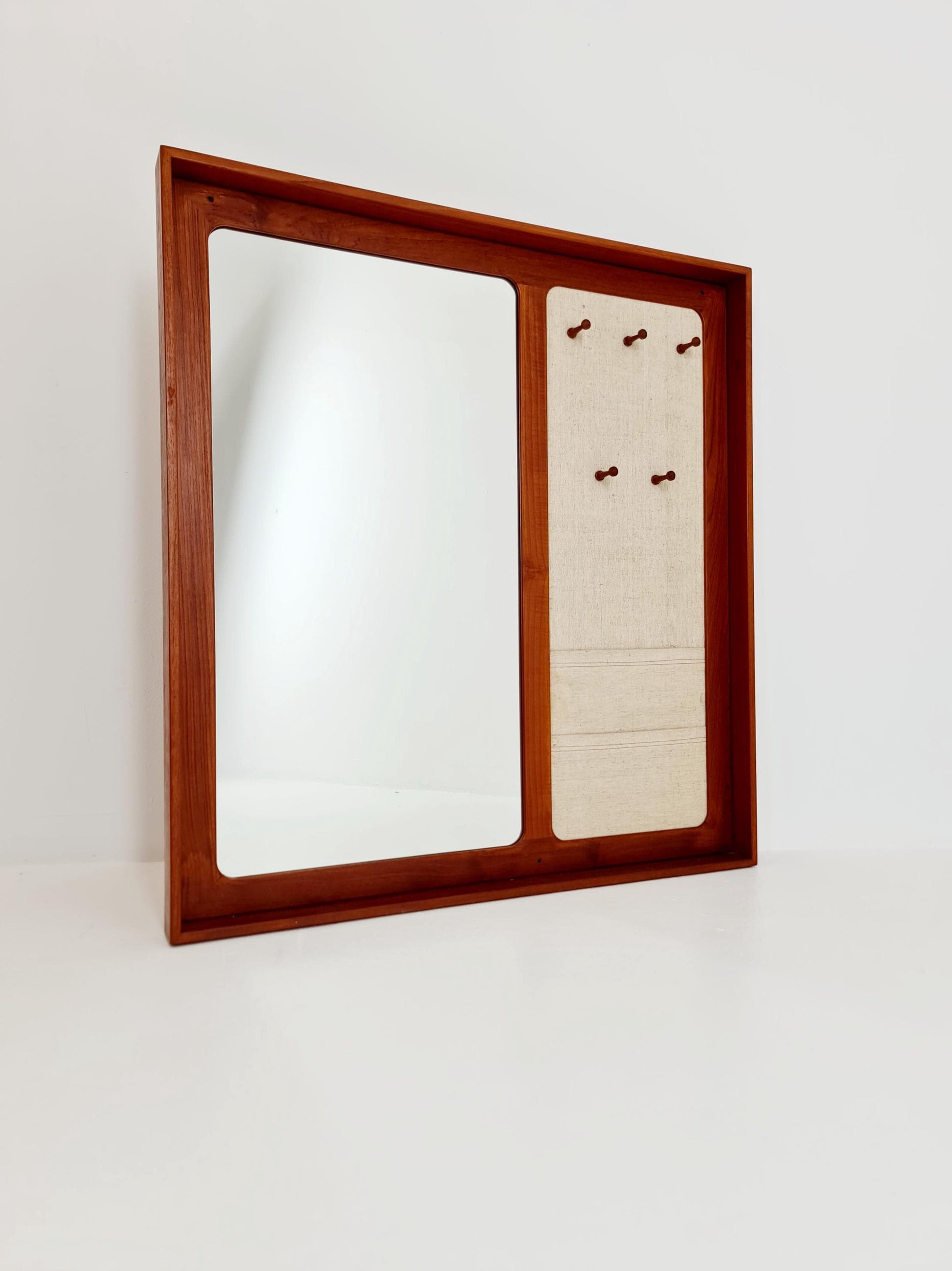 Teak Danish mid-century Modern wall-mounted / Wardrobe mirror By Aksel Kjersgaard , NR 600 , 1960s