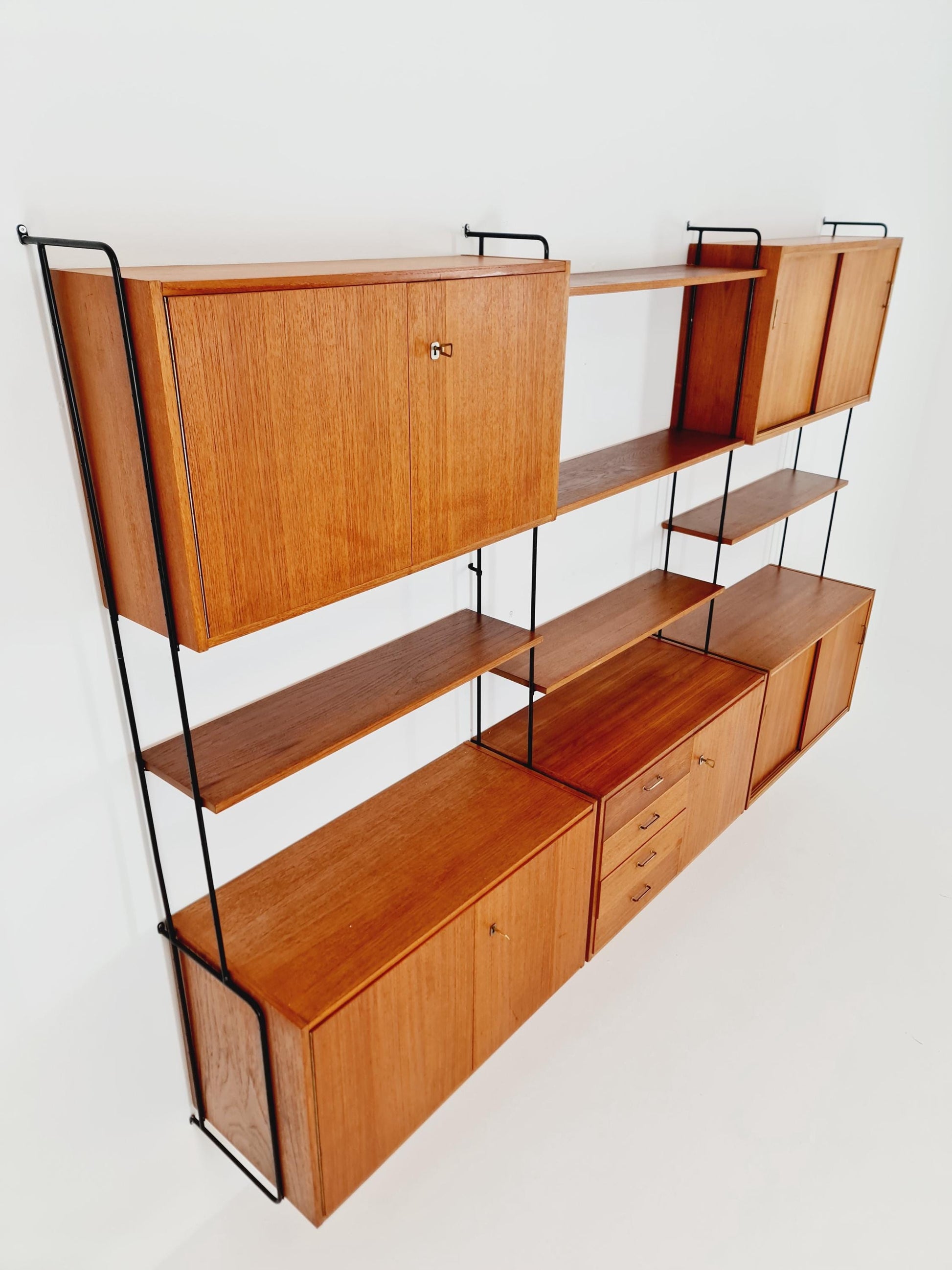 Mid century Teak shelving unit by Hilker for Omnia, Germany 1960s