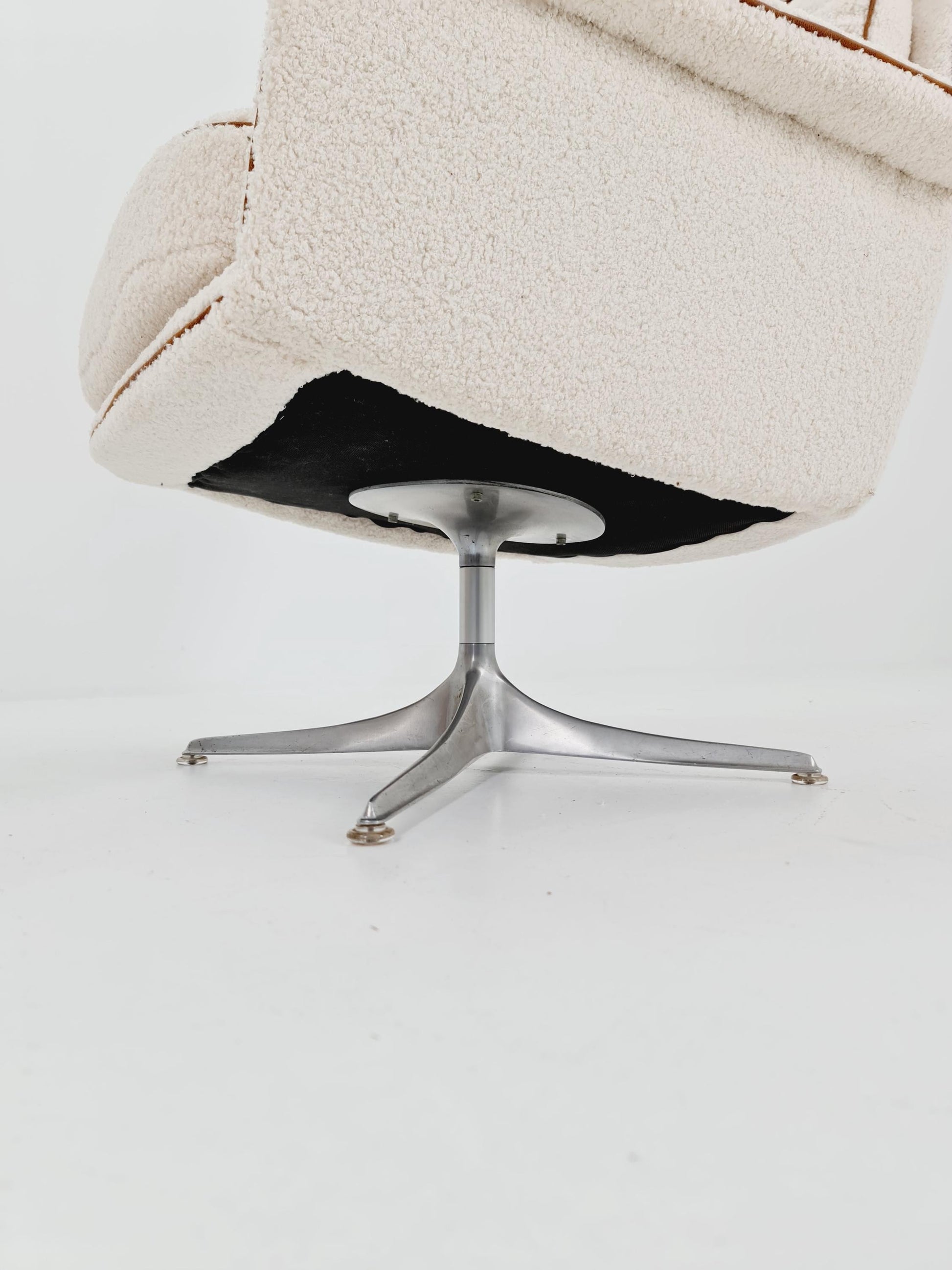 Mid-Century lounge chair with ottoman by Horst Brüning for COR , Germany 1970s