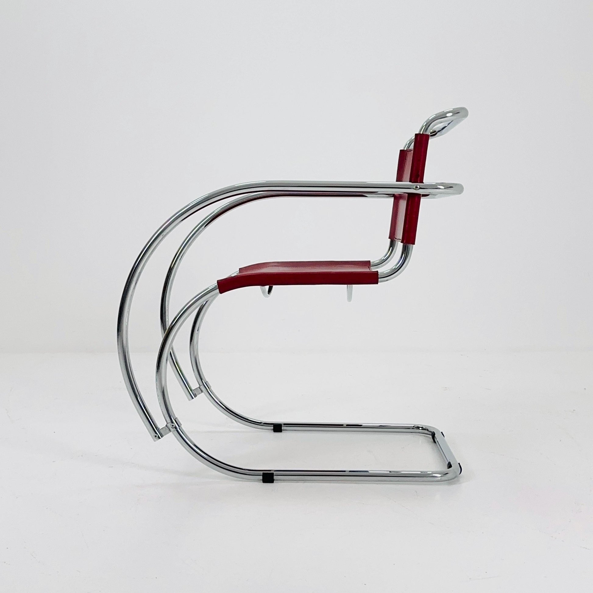 Mid century Cantilever Freischwinger MR20 Armchair by Ludwig Mies van der Rohe for Fasem Italy, 1980s