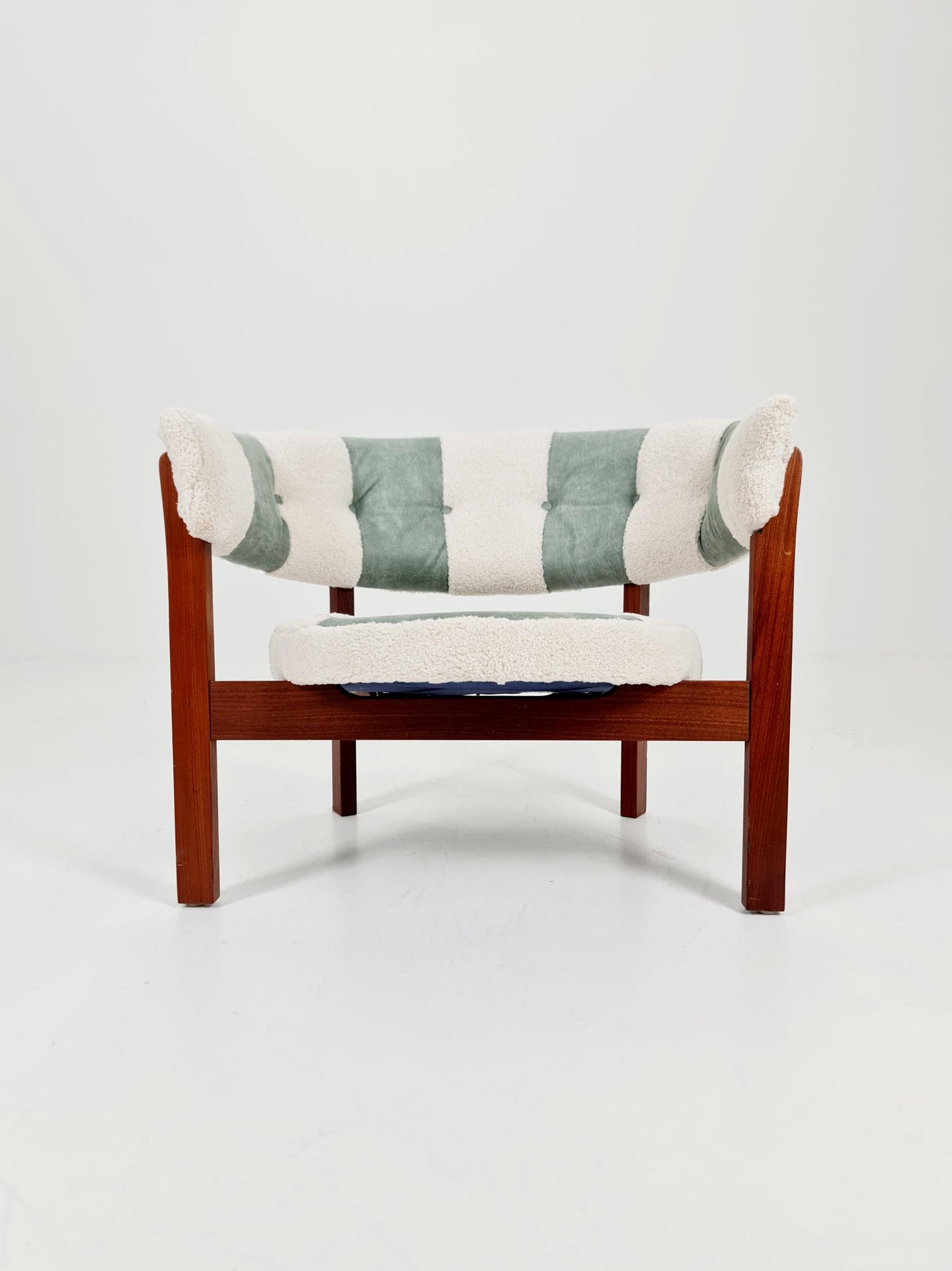 Mid-Century Modern Swedish Lounge chair with leather & Teddy Upholstery Design by Arne Wahl Iversen ”PRIM” IKEA, 1960s