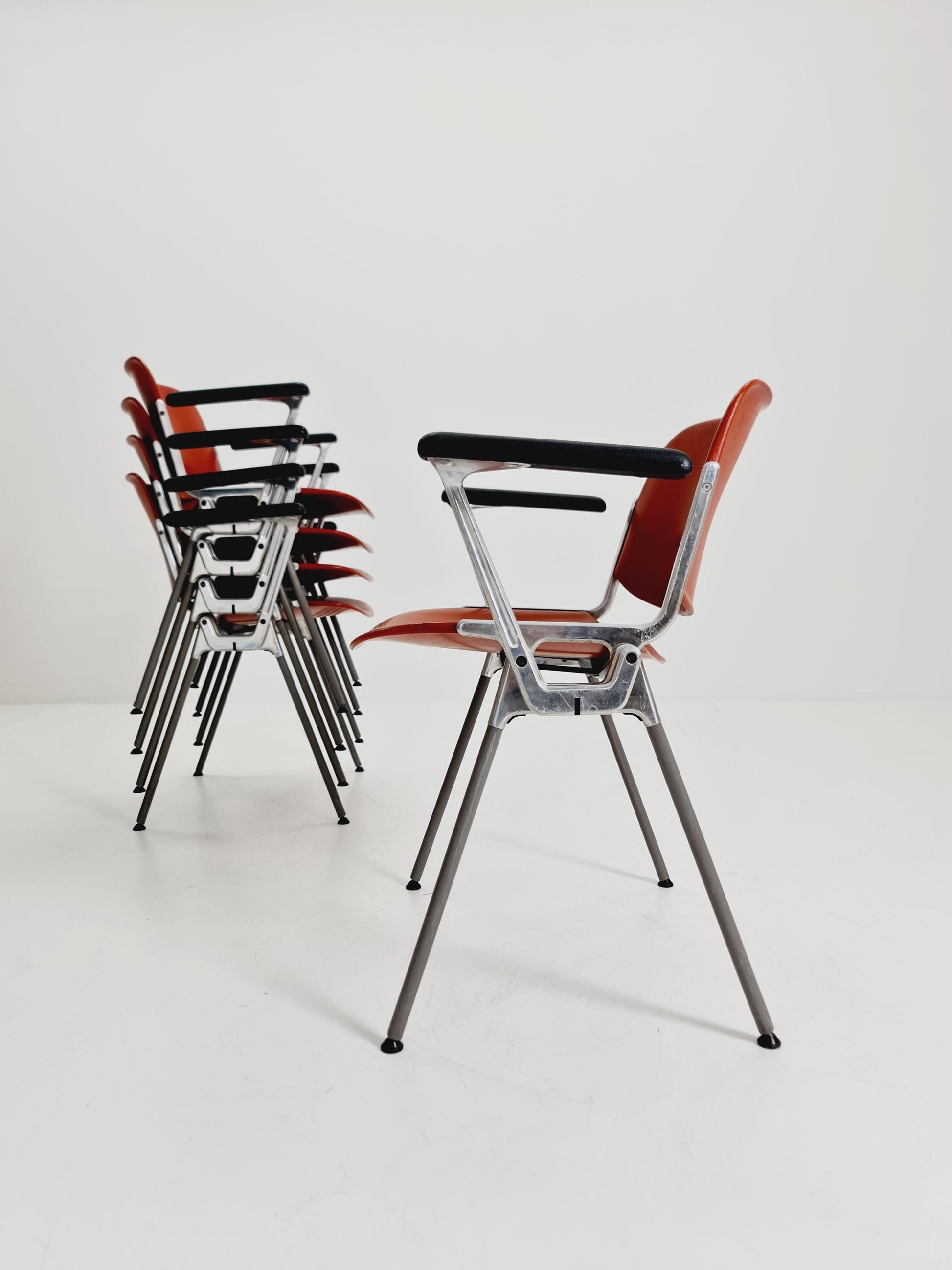 1 / 5 Italian Castelli arm chairs by Giancarlo Piretti, 1970s