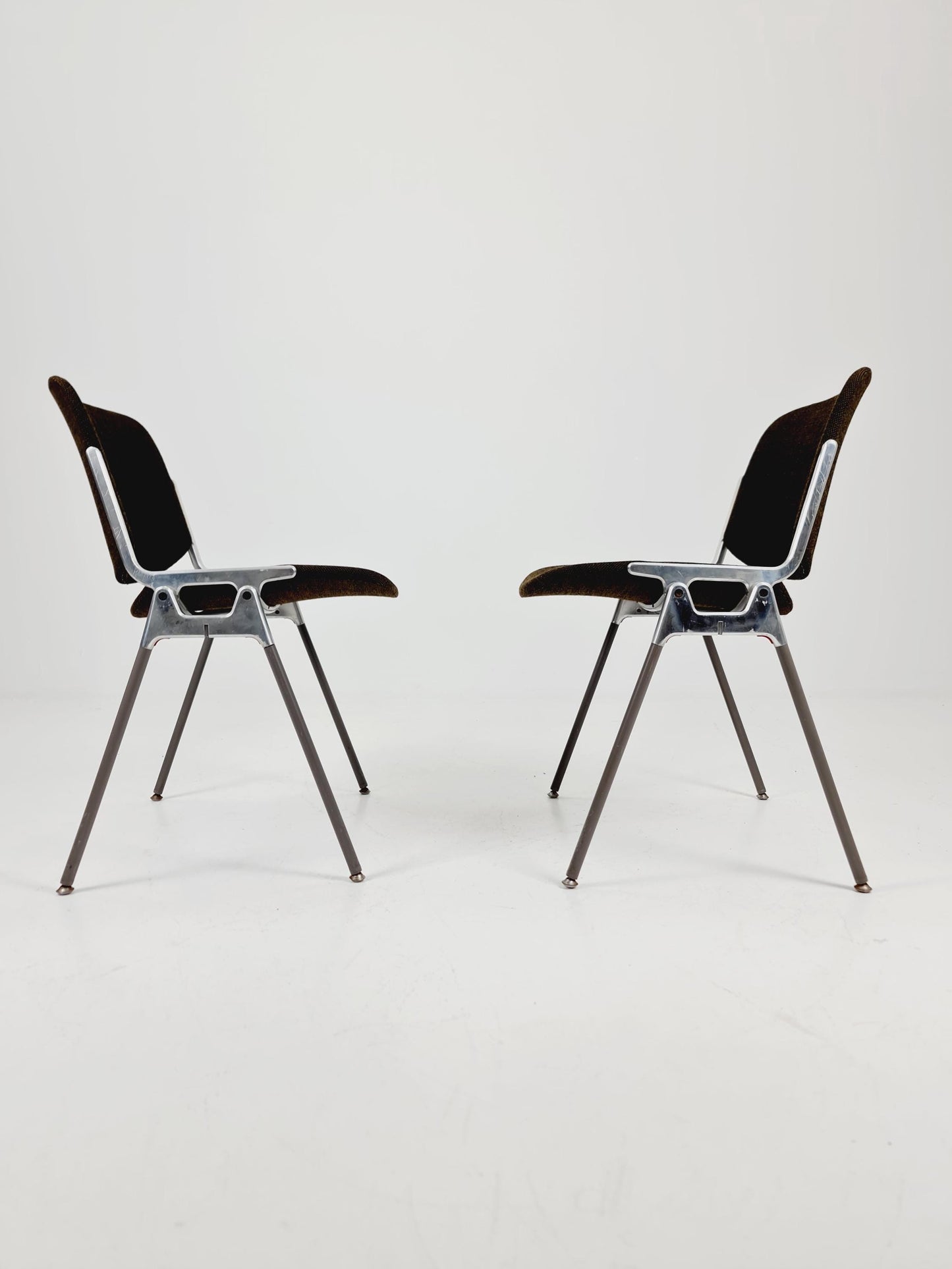Set of 2 Italian Mid-Century Modern DSC Chairs by Giancarlo Piretti for Castelli / Anonima Castelli, 1970s