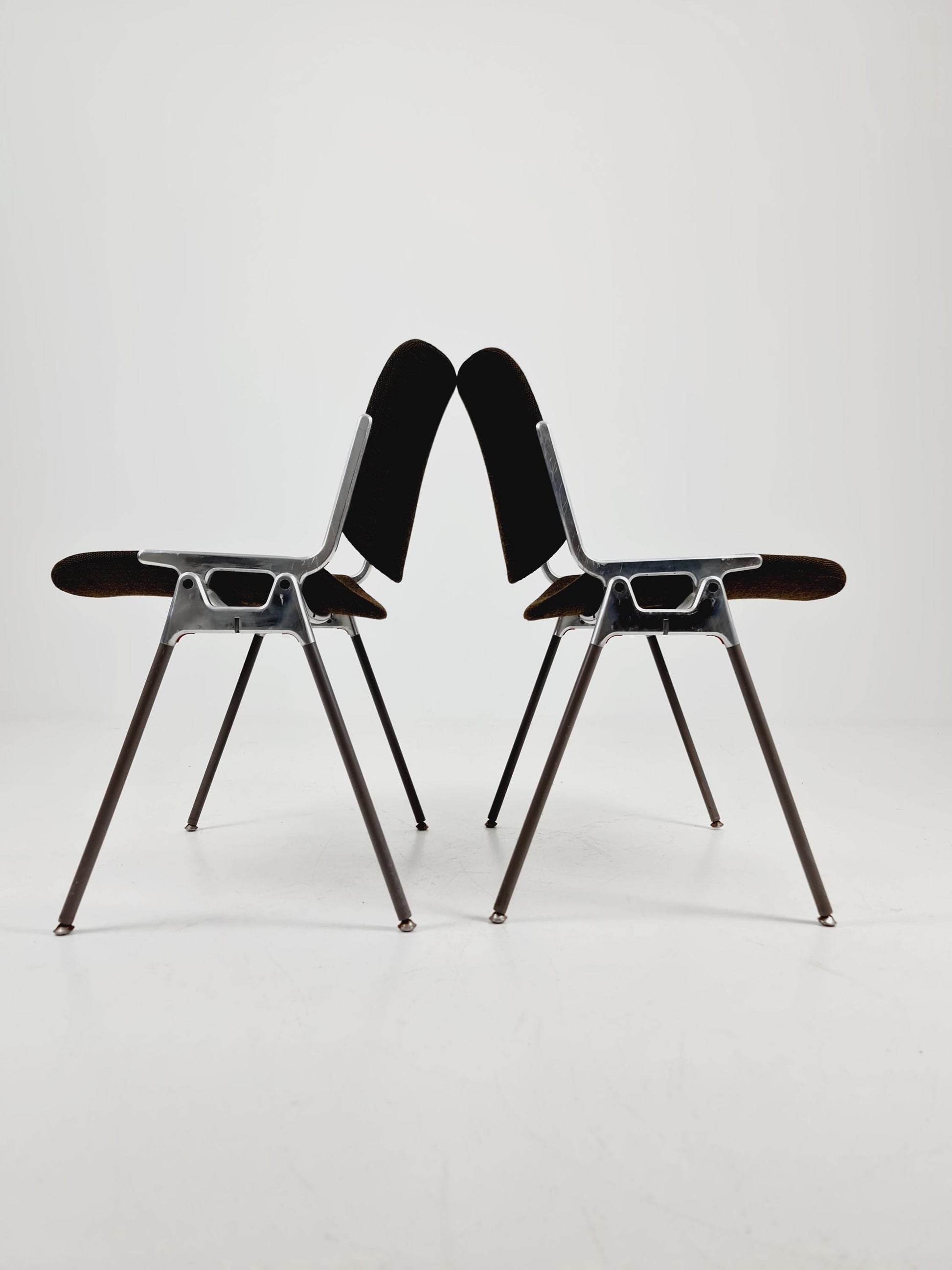 Set of 2 Italian Mid-Century Modern DSC Chairs by Giancarlo Piretti for Castelli / Anonima Castelli, 1970s