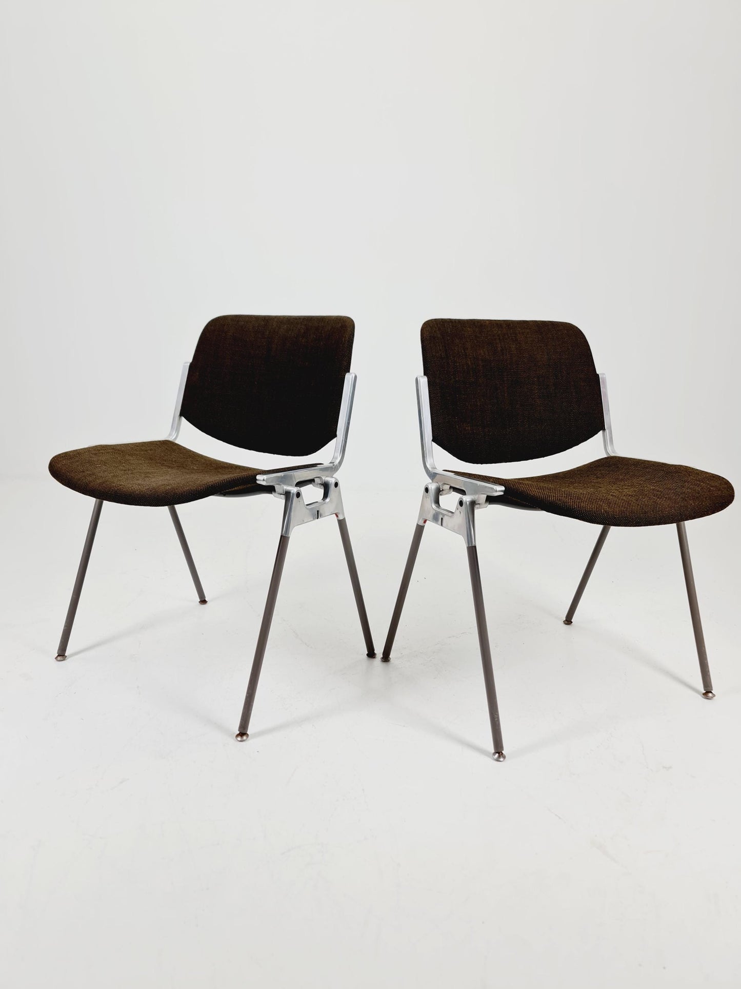 Set of 2 Italian Mid-Century Modern DSC Chairs by Giancarlo Piretti for Castelli / Anonima Castelli, 1970s