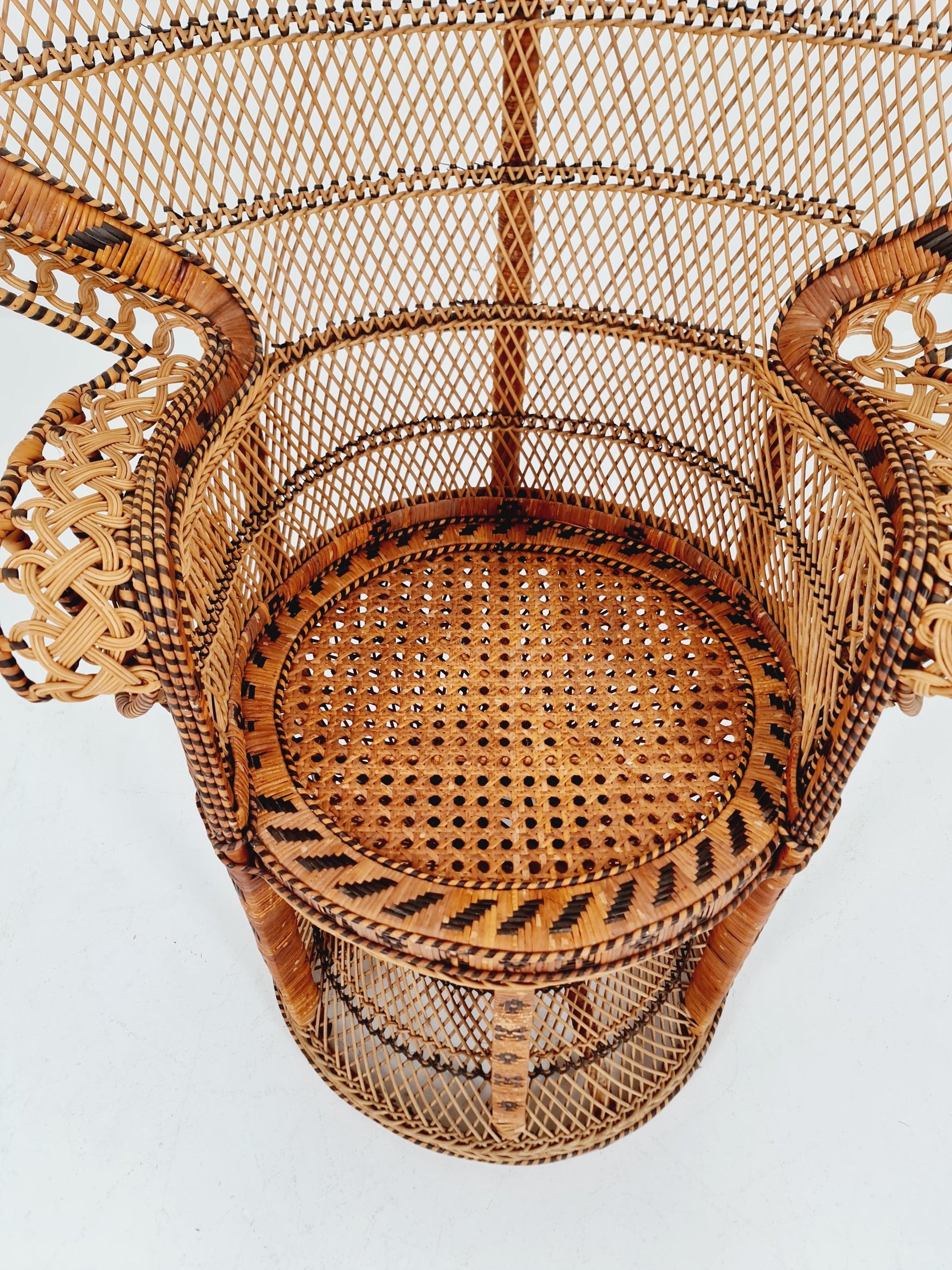 Mid century Classic Wicker Emmanuelle Peacock Chair ca. 1960/70er Jahre