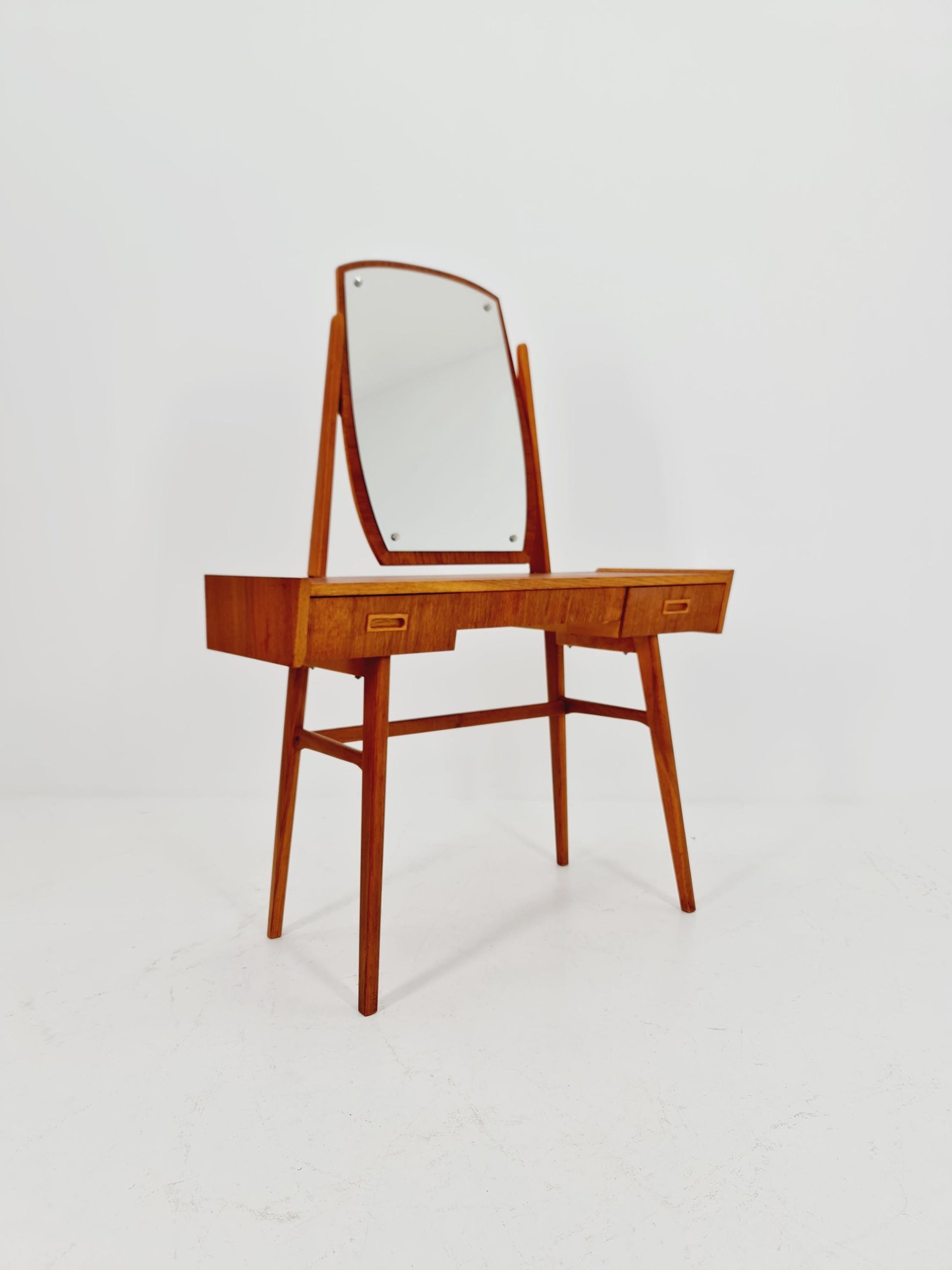 Mid Century Modern Danish teak & oak vanity table make up table by Fröseke for AB nybrofabriken, 1960s
