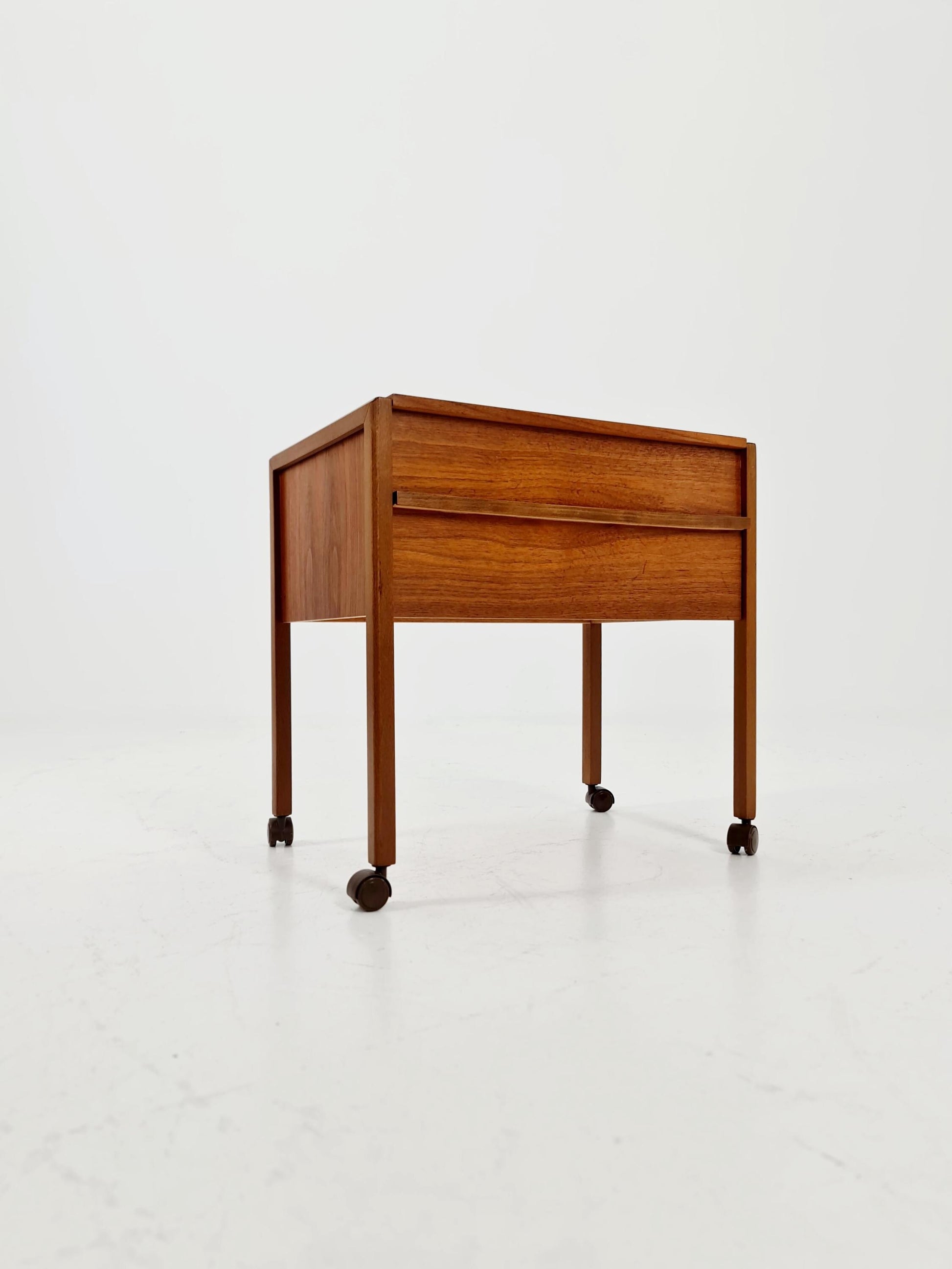 Vintage teak sweing table/ side table cabinet, 1960s