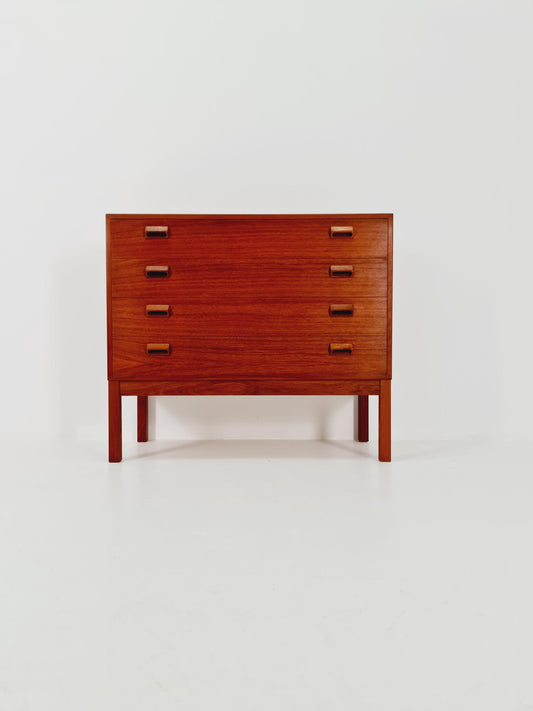 Midcentury danish design chest of drawers By Børge Mogensen For Søborg Mobelfabrik 1960s