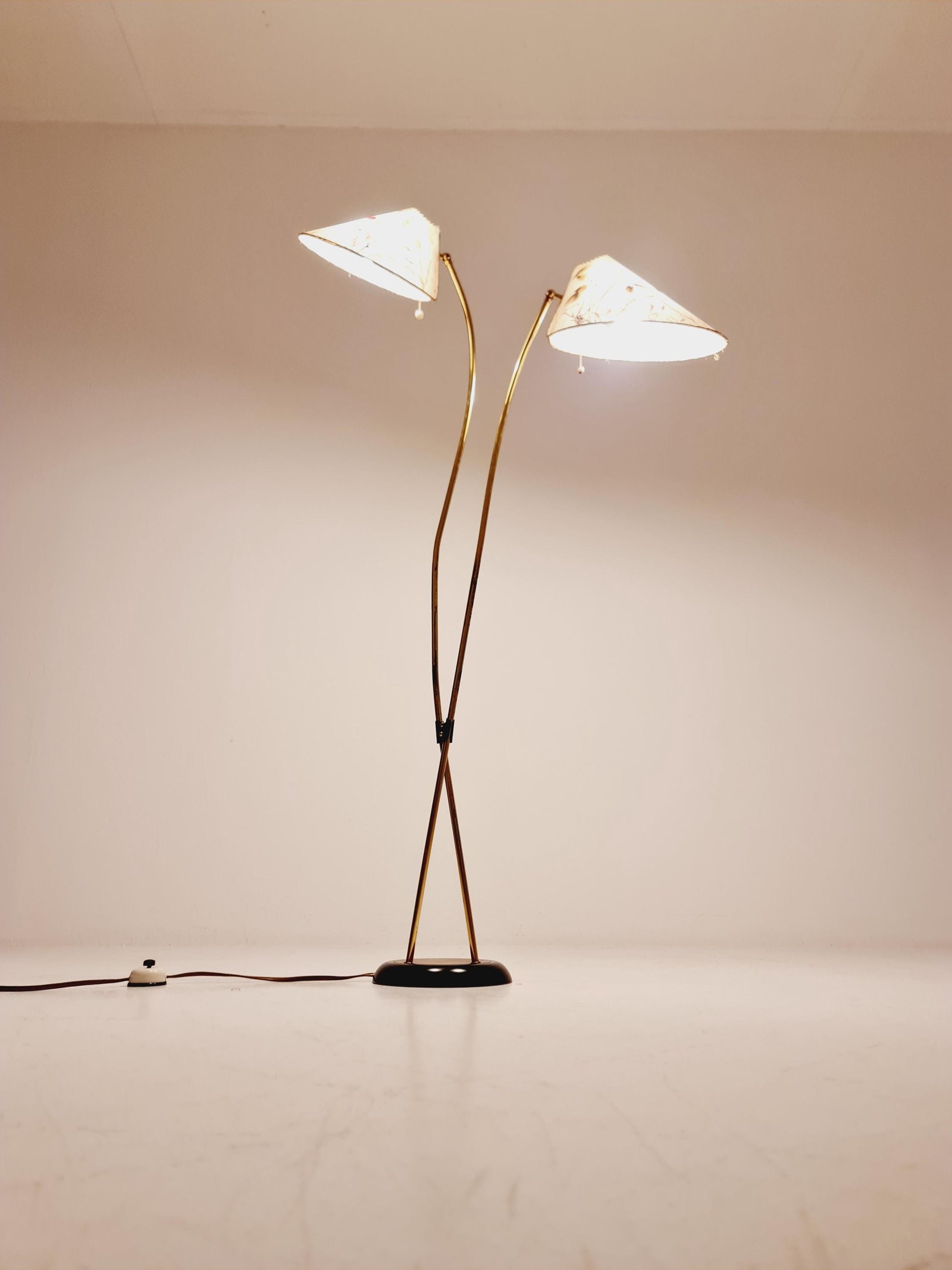 German Modern flex arms brass floor lamp, tütenlampe, 1950s