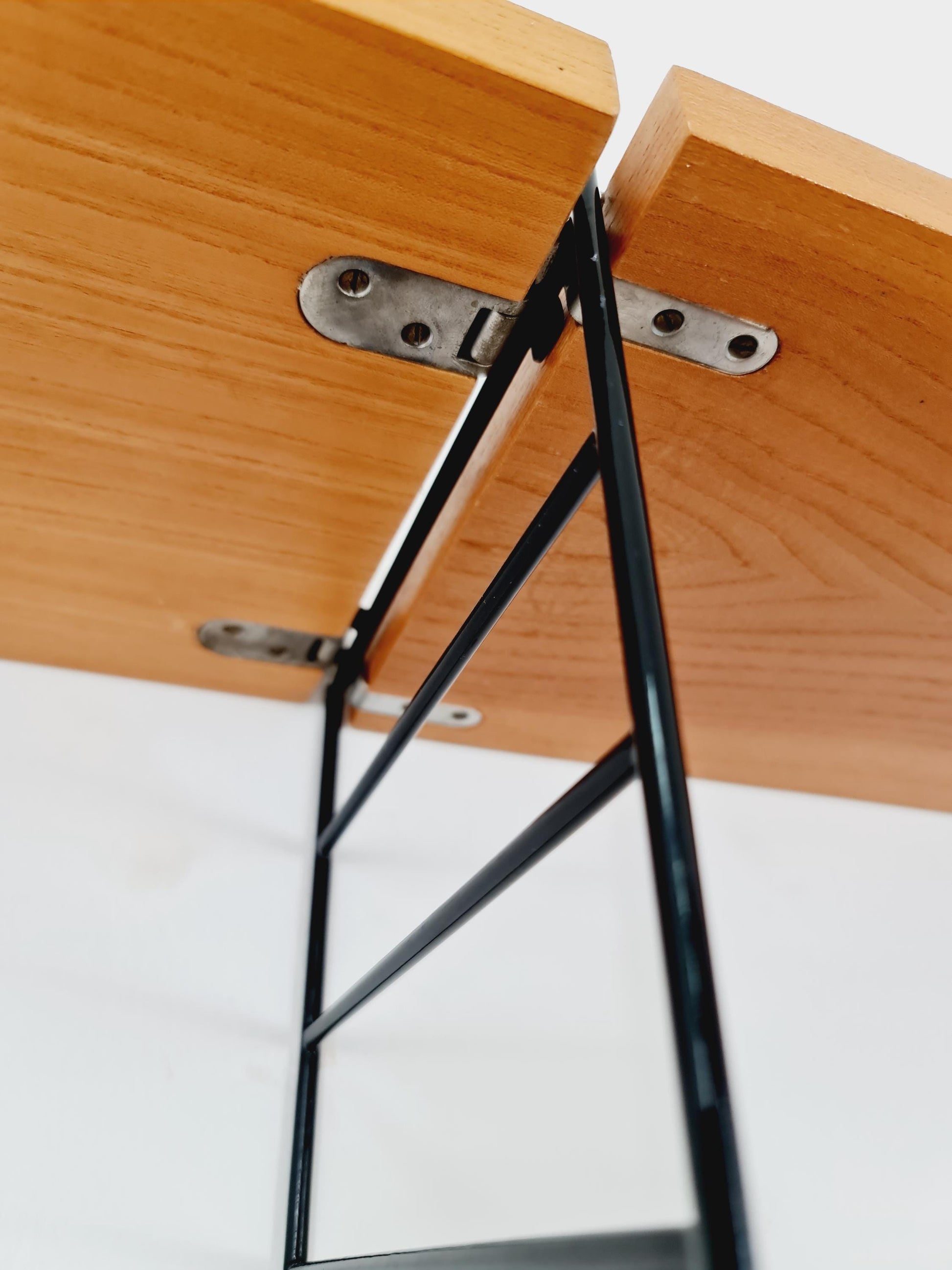 Wall-mounted original Swedish string shelf-system, drawers, bookcase Ash wood by Nils & Kajsa Strinning, 1960s