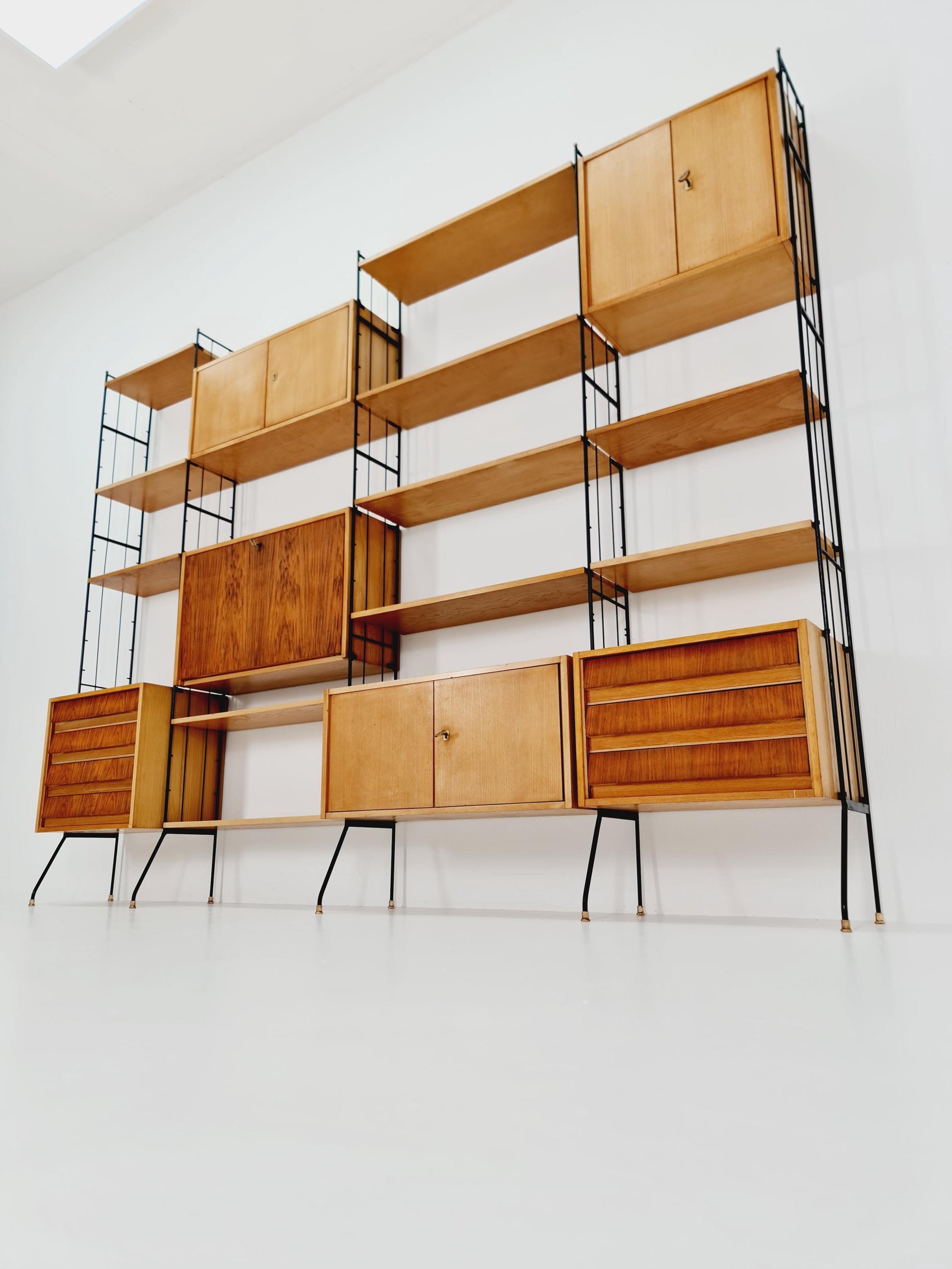 Freestanding string shelf-system unit bookcase ash ,walnut & metal by koch Möbel Germany, 1950s