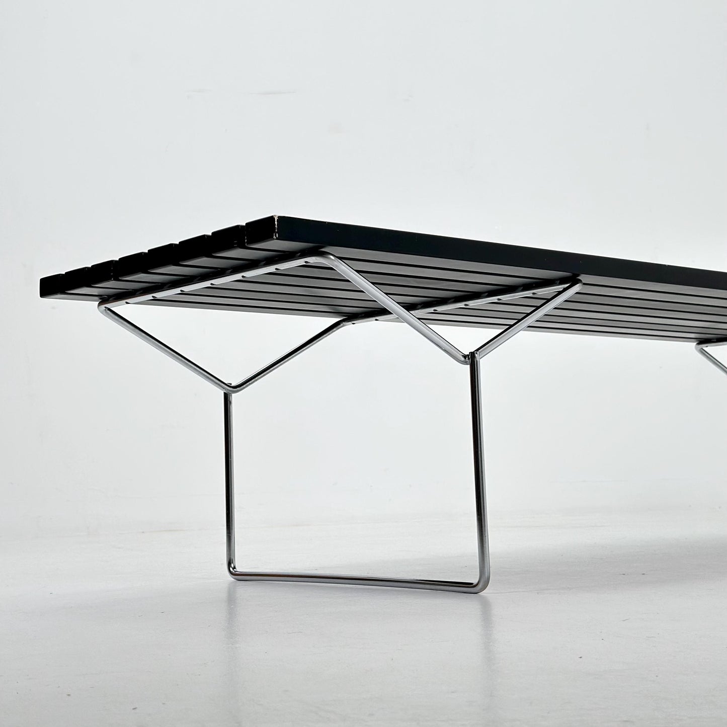 Mid century Harry Bertoia Model 400 Bench for Knoll International, 1980s USA