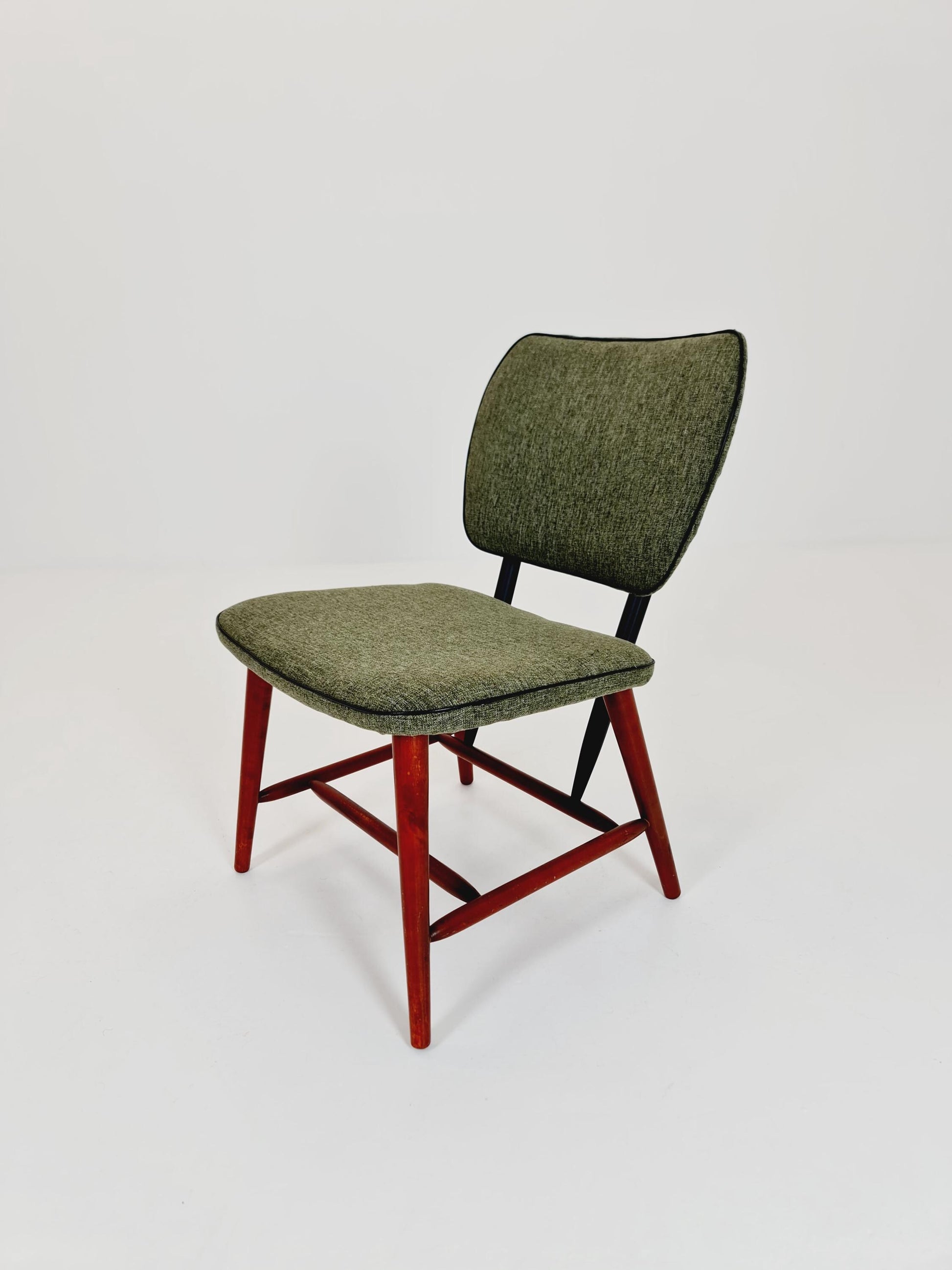 Mid-Century Modern Swedish Lounge chair with Olive Green Upholstery Design by Alf Svensson for Ljungs Industrier ,Dux ,1950s