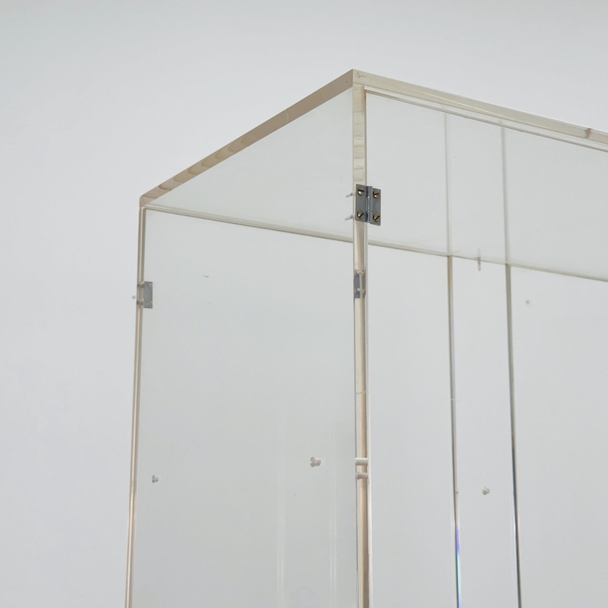 Mid Century Space Age Cabinet Vitrine | Italian Design 1980s | Plexiglass Shelves | Double-Sided Doors