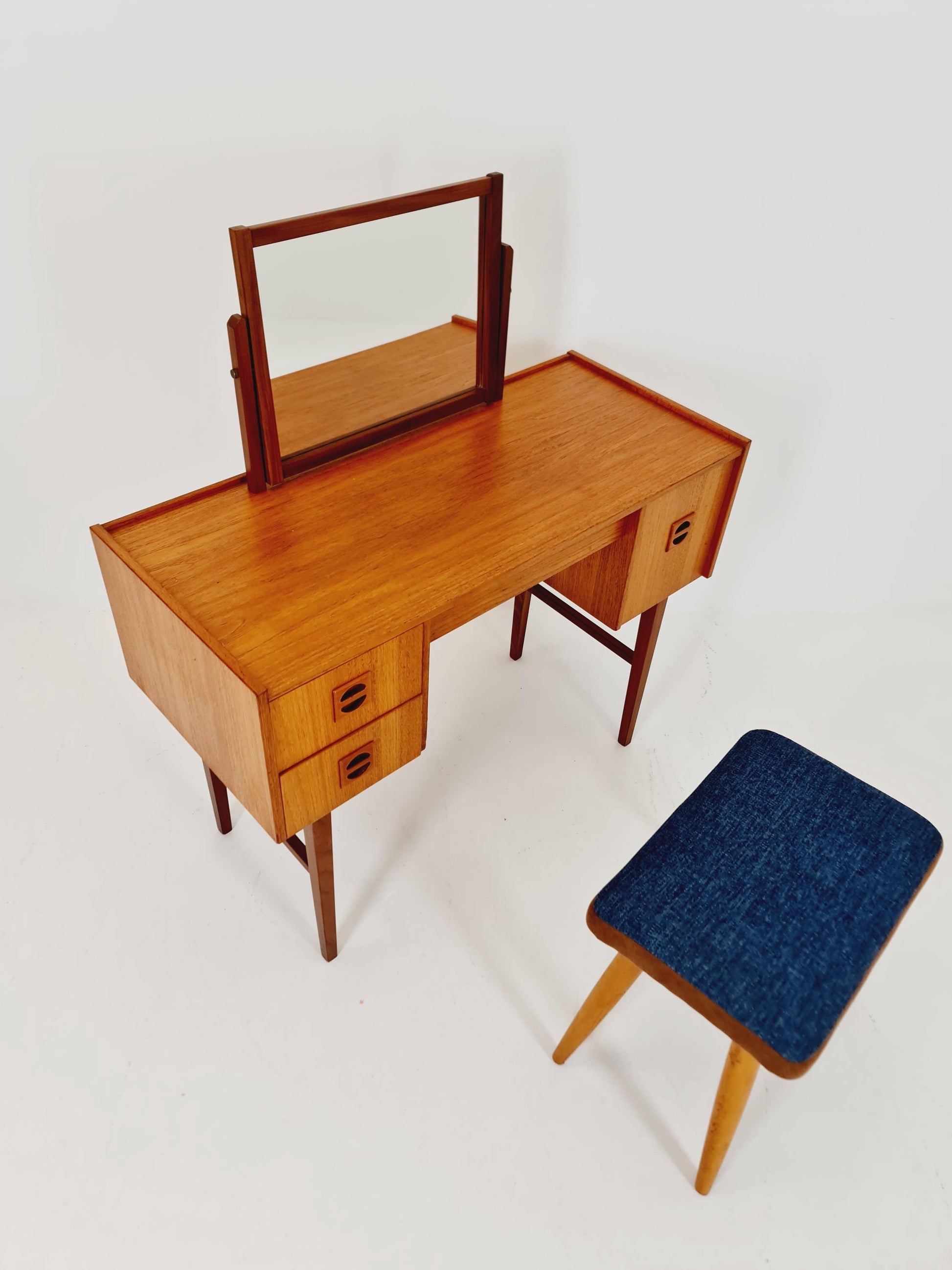 Mid Century Modern Danish Teak vanity table/ make up table by Ateljé glas och trä, Hovmantorp, 1960s
