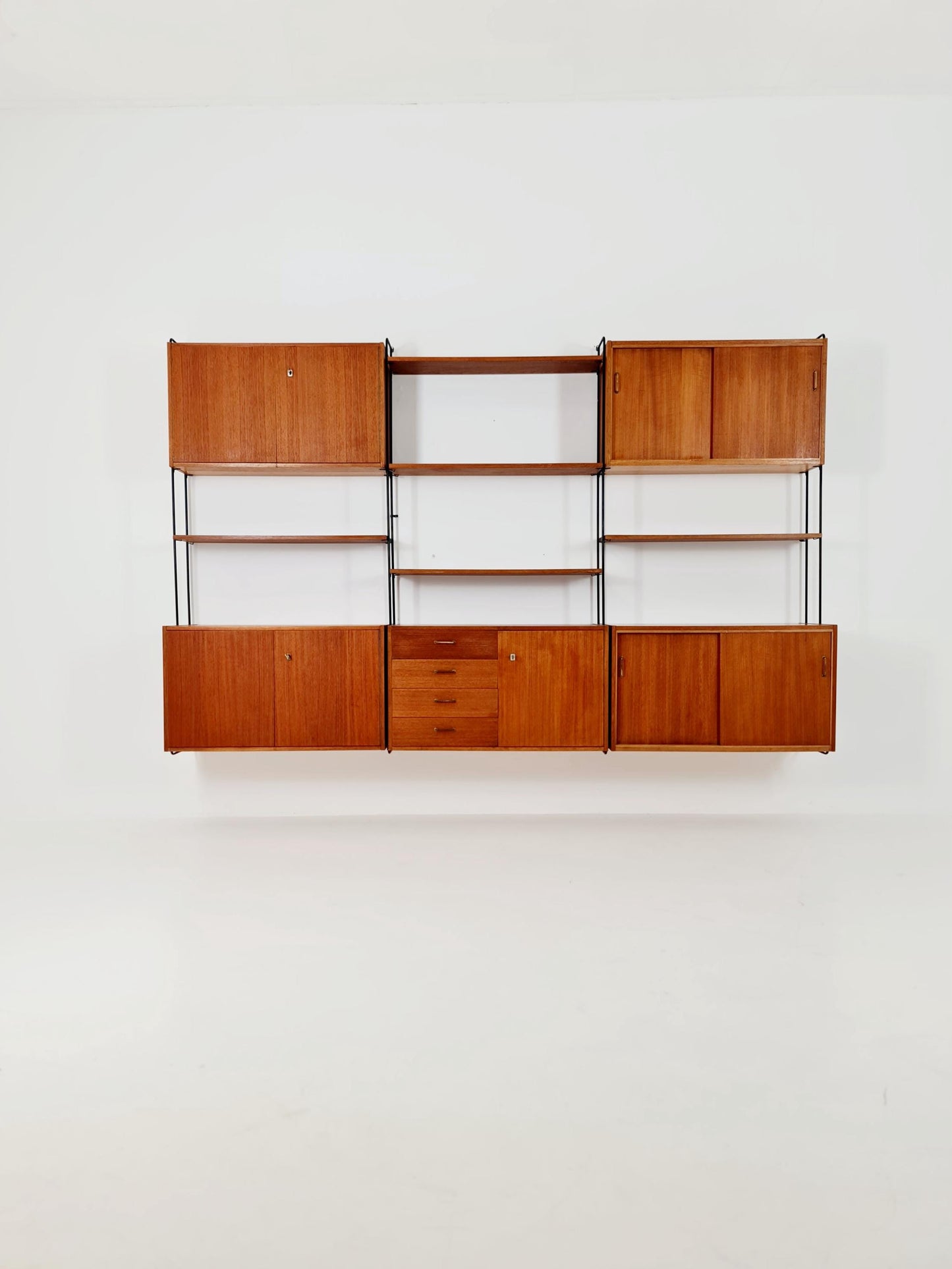 Mid century Teak shelving unit by Hilker for Omnia, Germany 1960s