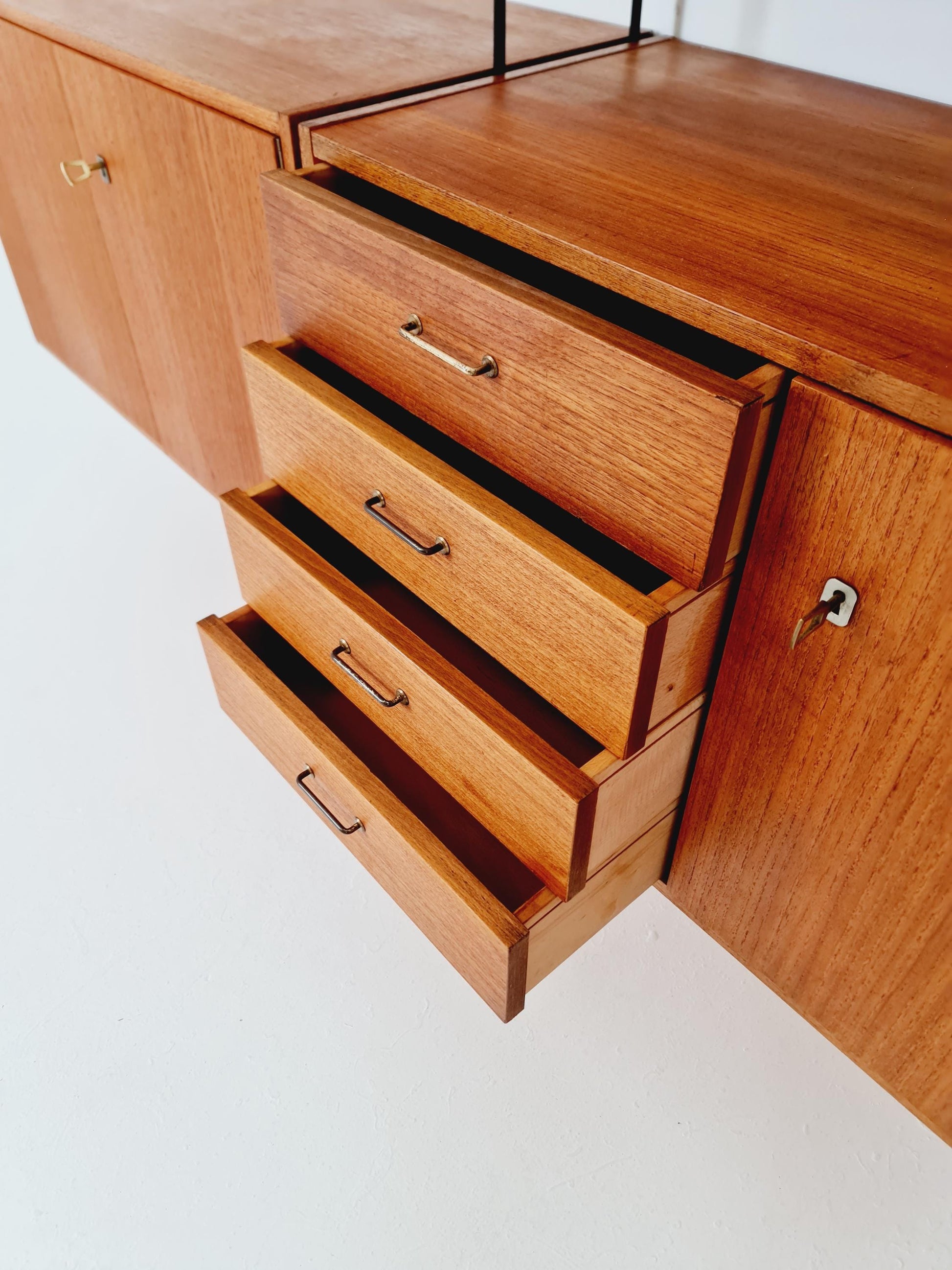 Mid century Teak shelving unit by Hilker for Omnia, Germany 1960s