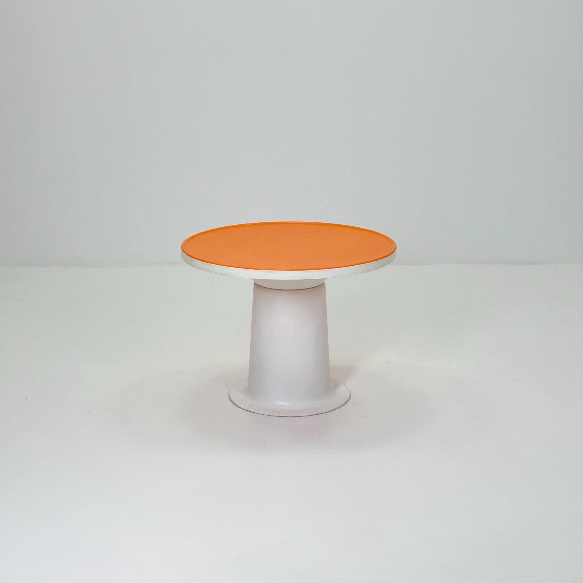 Mid century Yrjö Kukkapuro “Saturnus” Low Table – White & Orange | Haimi Finland, 1970s | Modernist Space Age Design