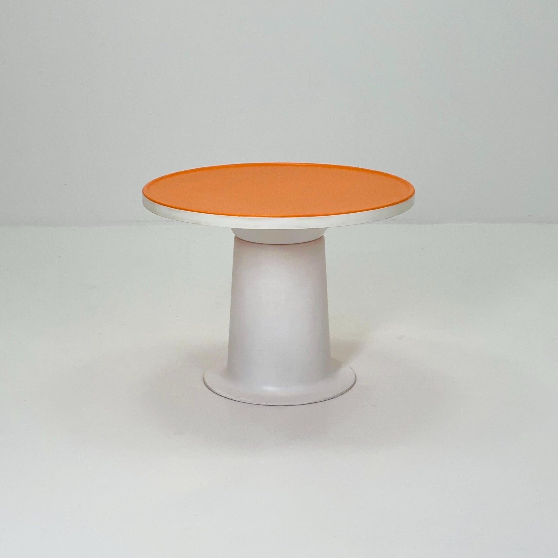Mid century Yrjö Kukkapuro “Saturnus” Low Table – White & Orange | Haimi Finland, 1970s | Modernist Space Age Design