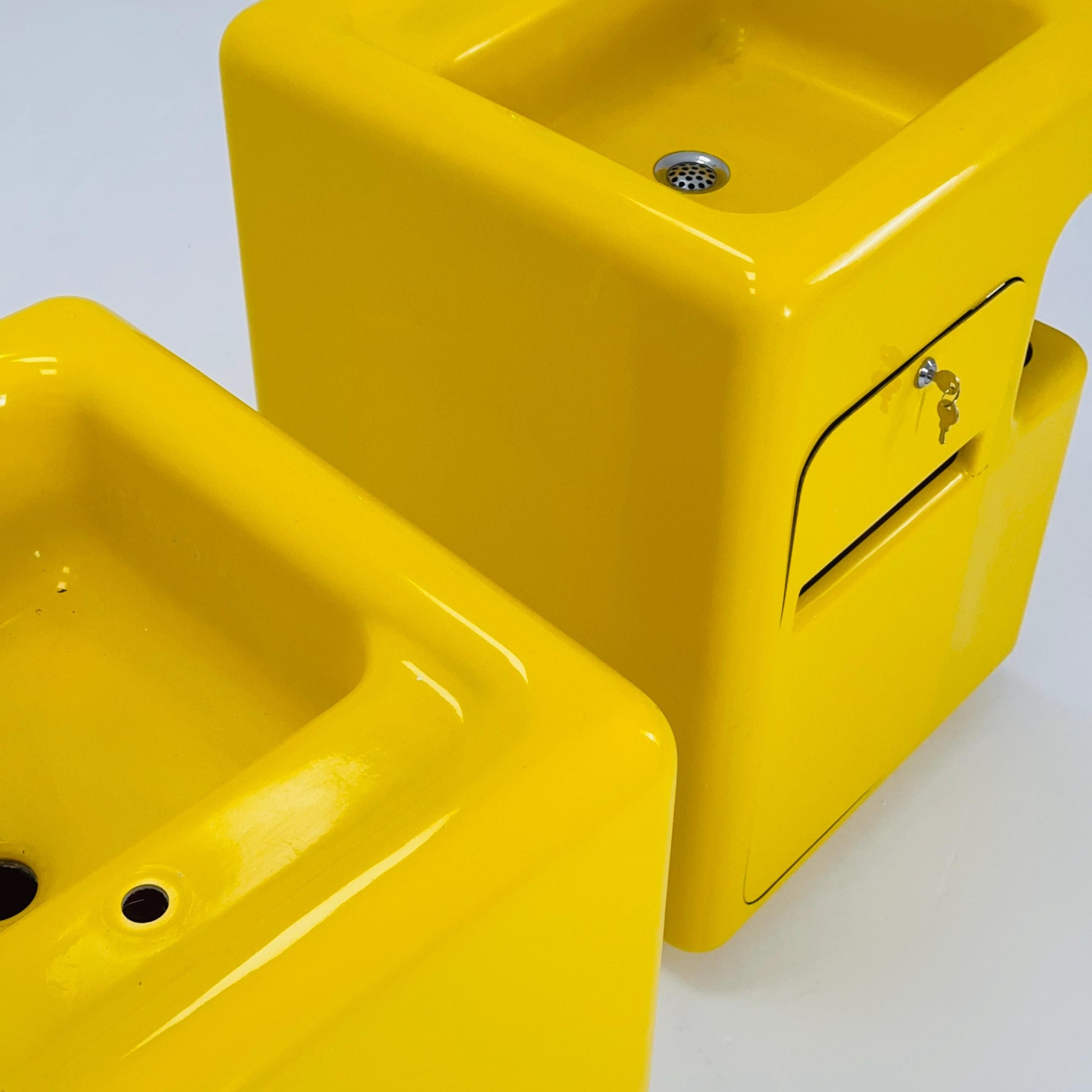 Space Age Yellow Fiberglass Sink | Mid Century Modern Bathroom Unit | 1980s Germany