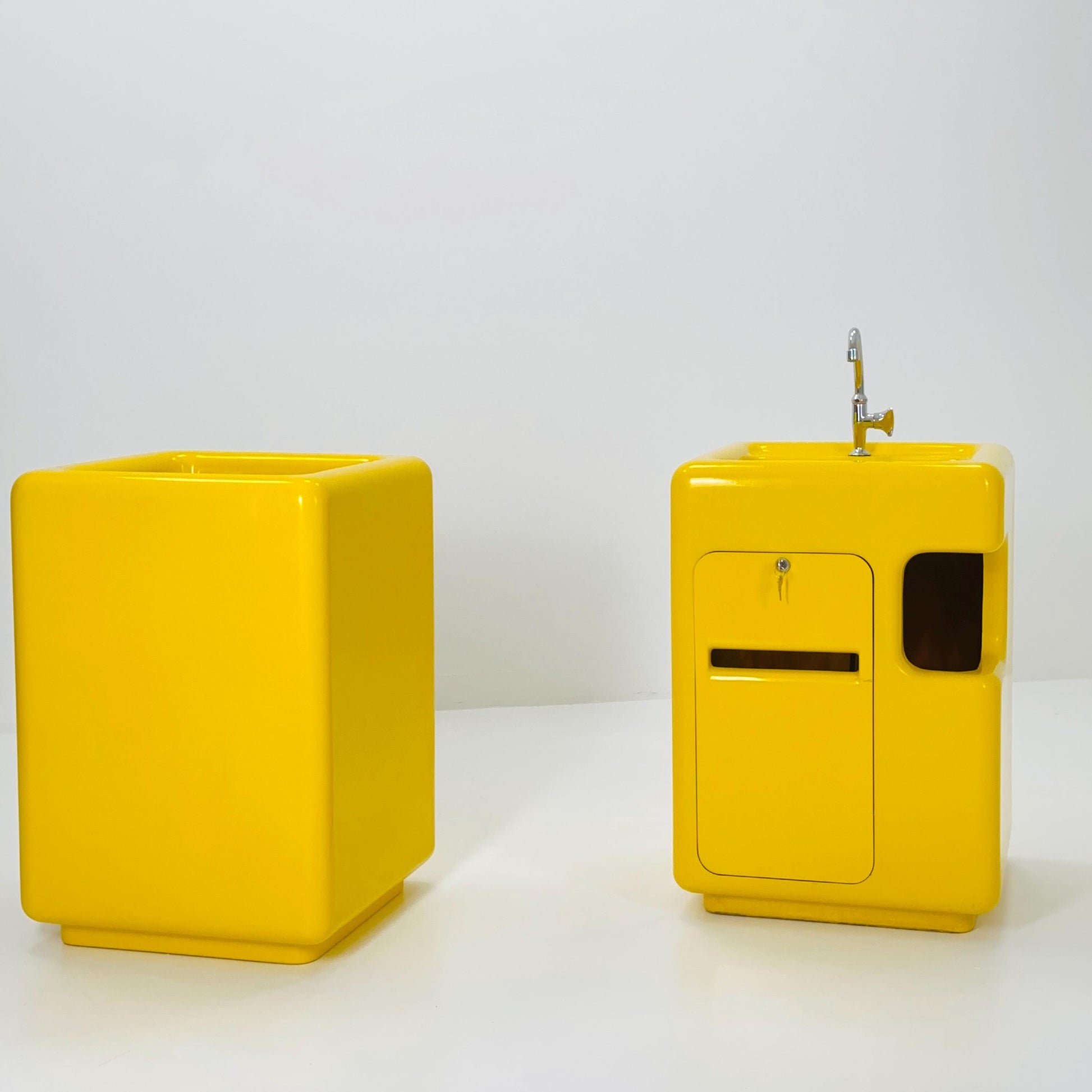 Space Age Yellow Fiberglass Sink | Mid Century Modern Bathroom Unit | 1980s Germany