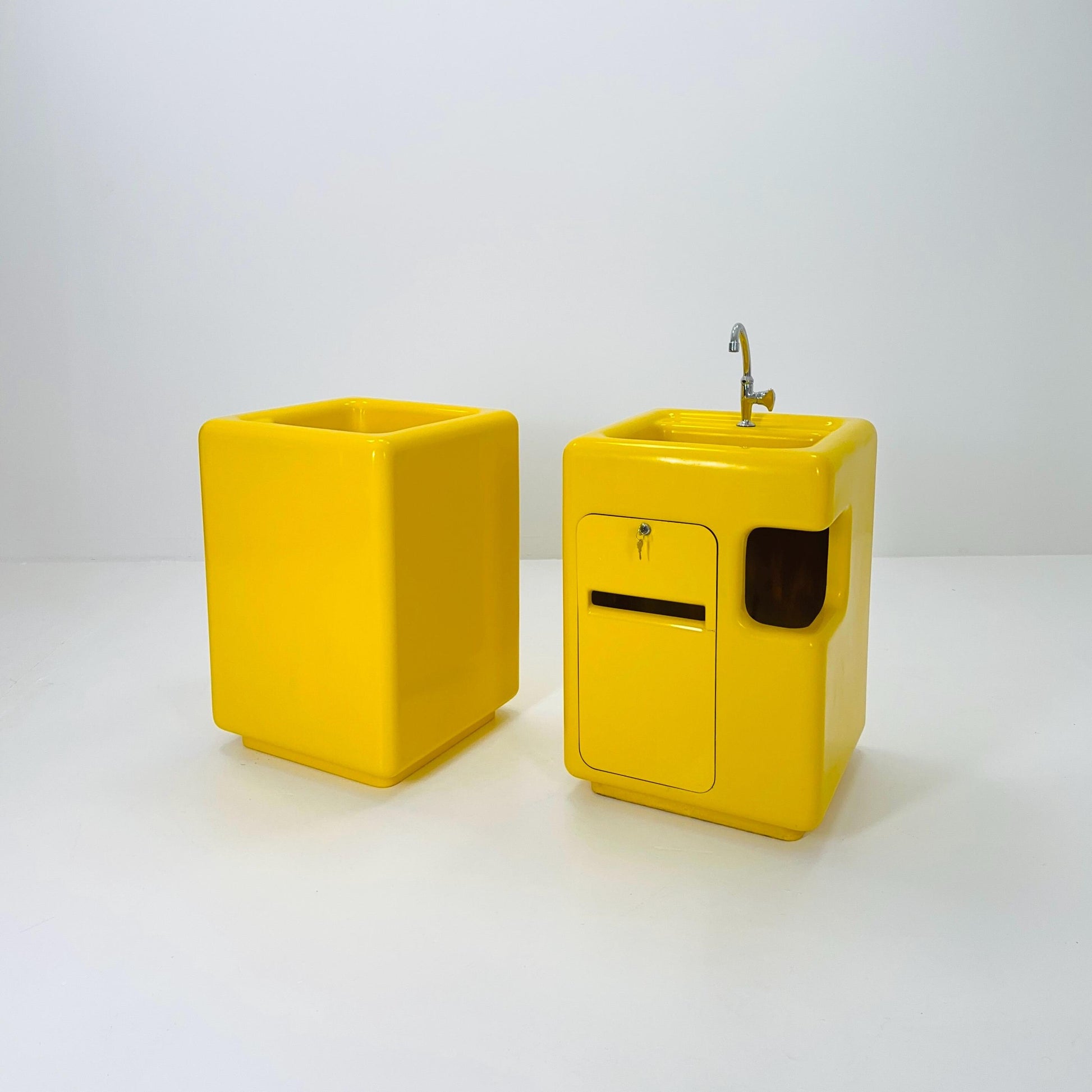 Space Age Yellow Fiberglass Sink | Mid Century Modern Bathroom Unit | 1980s Germany