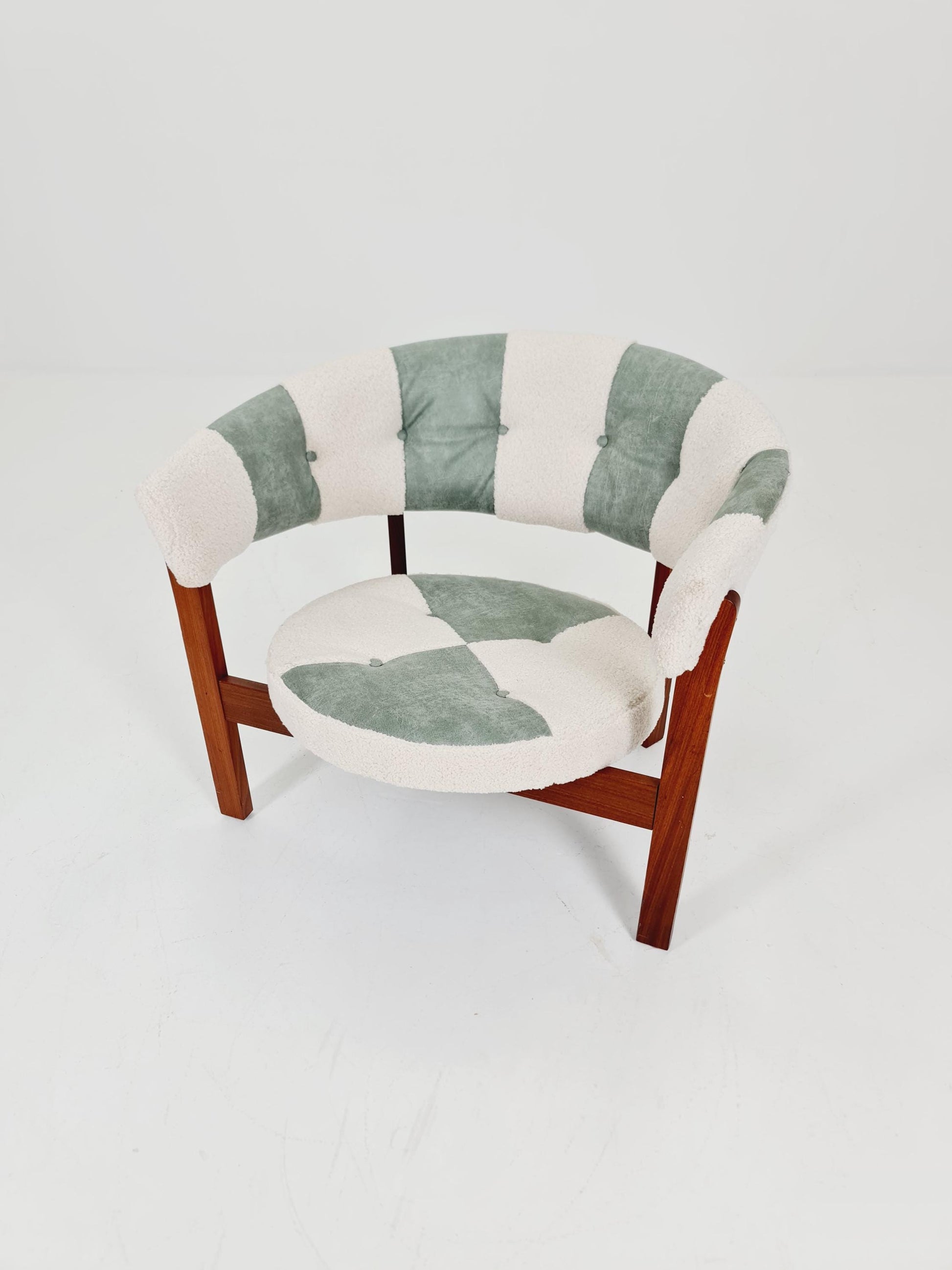 Mid-Century Modern Swedish Lounge chair with leather & Teddy Upholstery Design by Arne Wahl Iversen ”PRIM” IKEA, 1960s