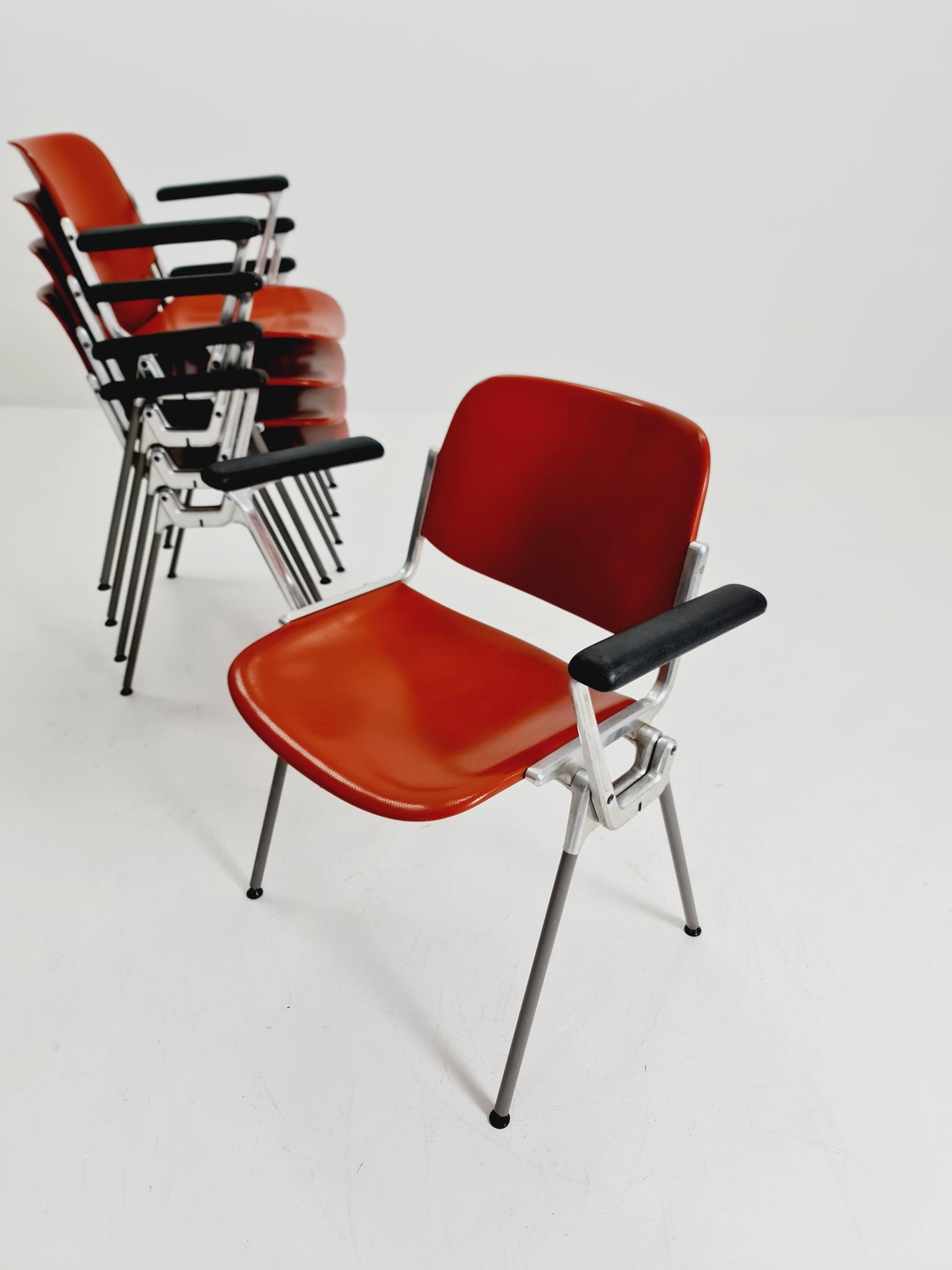1 / 5 Italian Castelli arm chairs by Giancarlo Piretti, 1970s