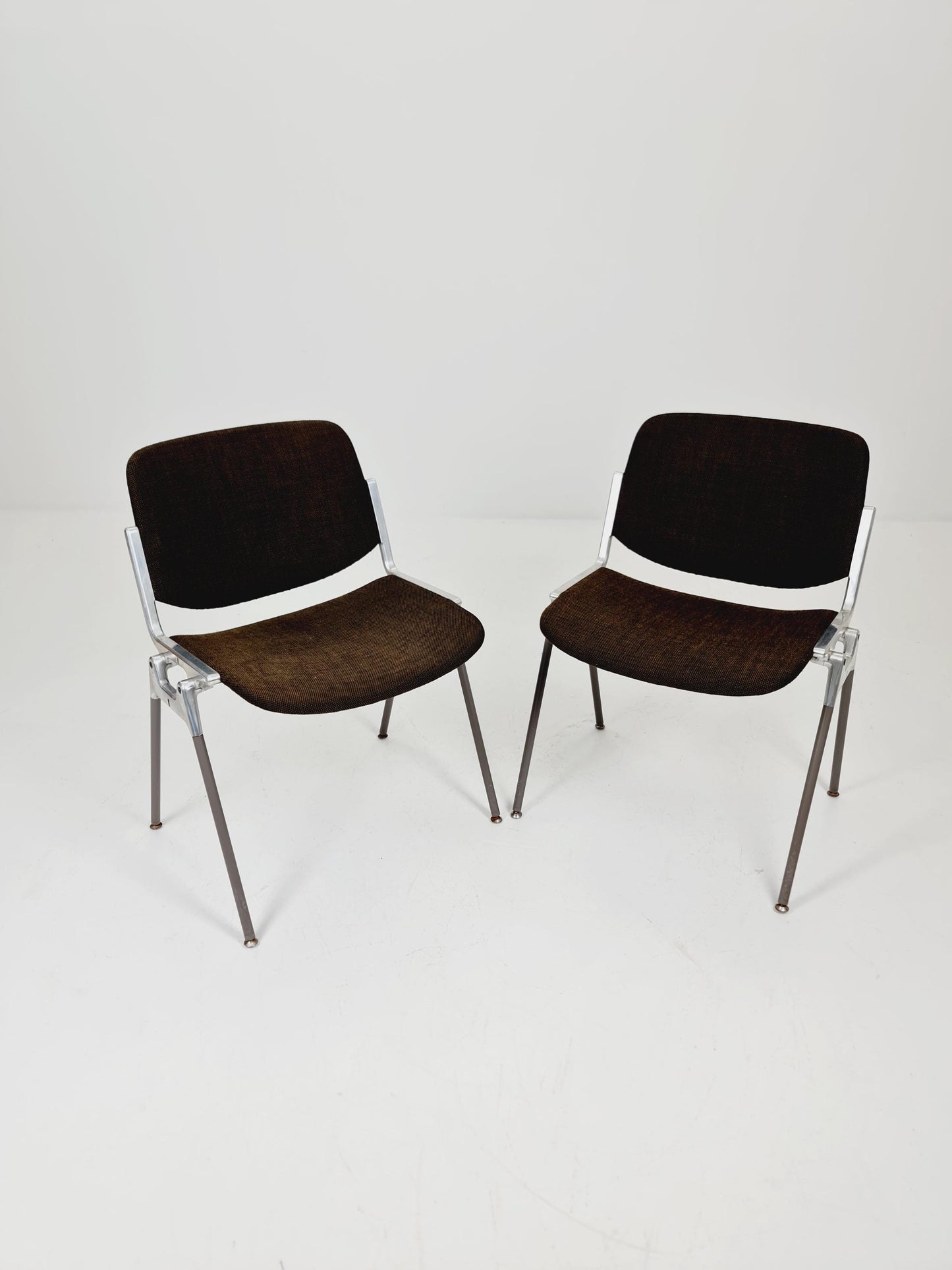 Set of 2 Italian Mid-Century Modern DSC Chairs by Giancarlo Piretti for Castelli / Anonima Castelli, 1970s
