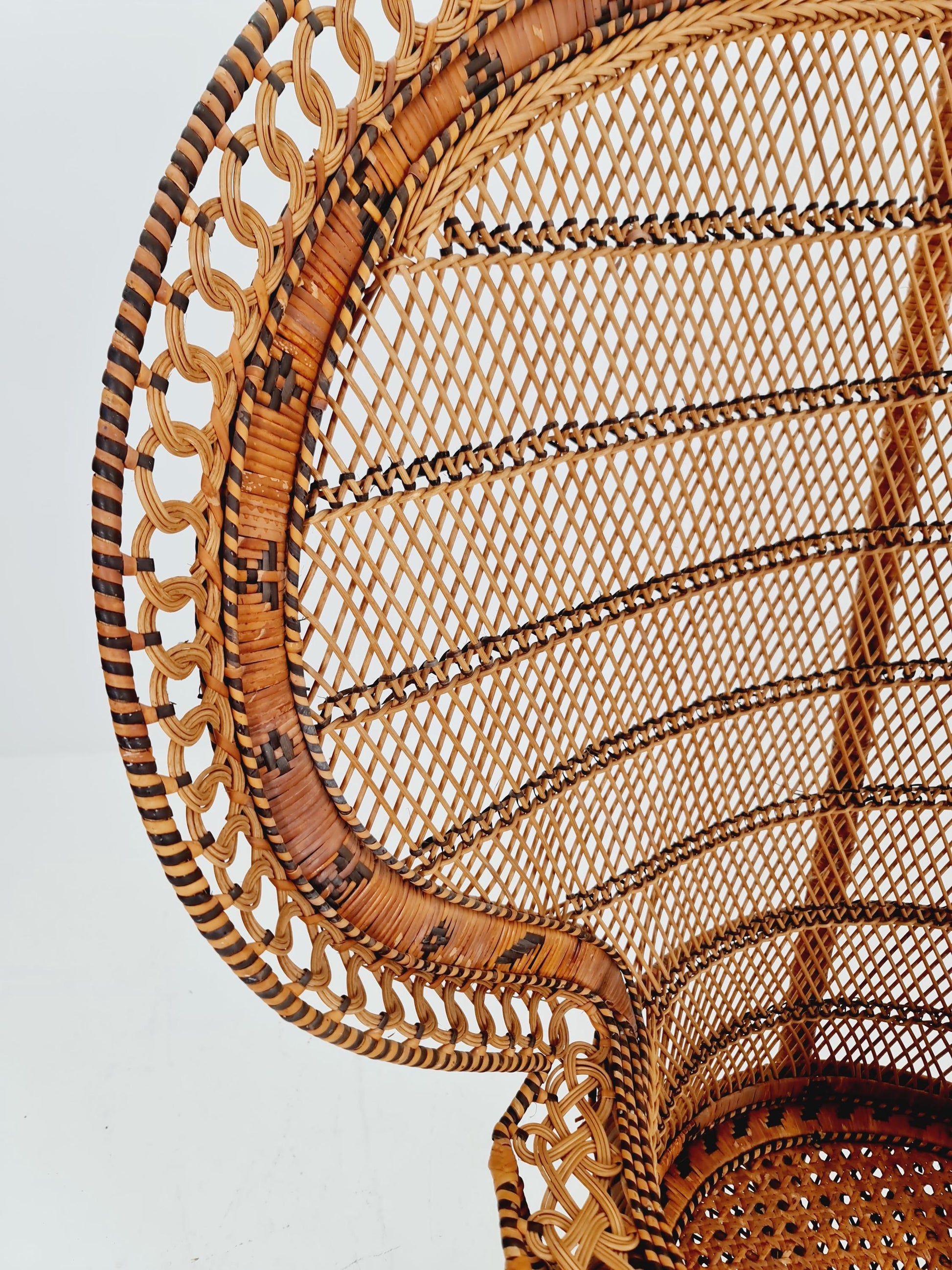 Mid century Classic Wicker Emmanuelle Peacock Chair ca. 1960/70er Jahre