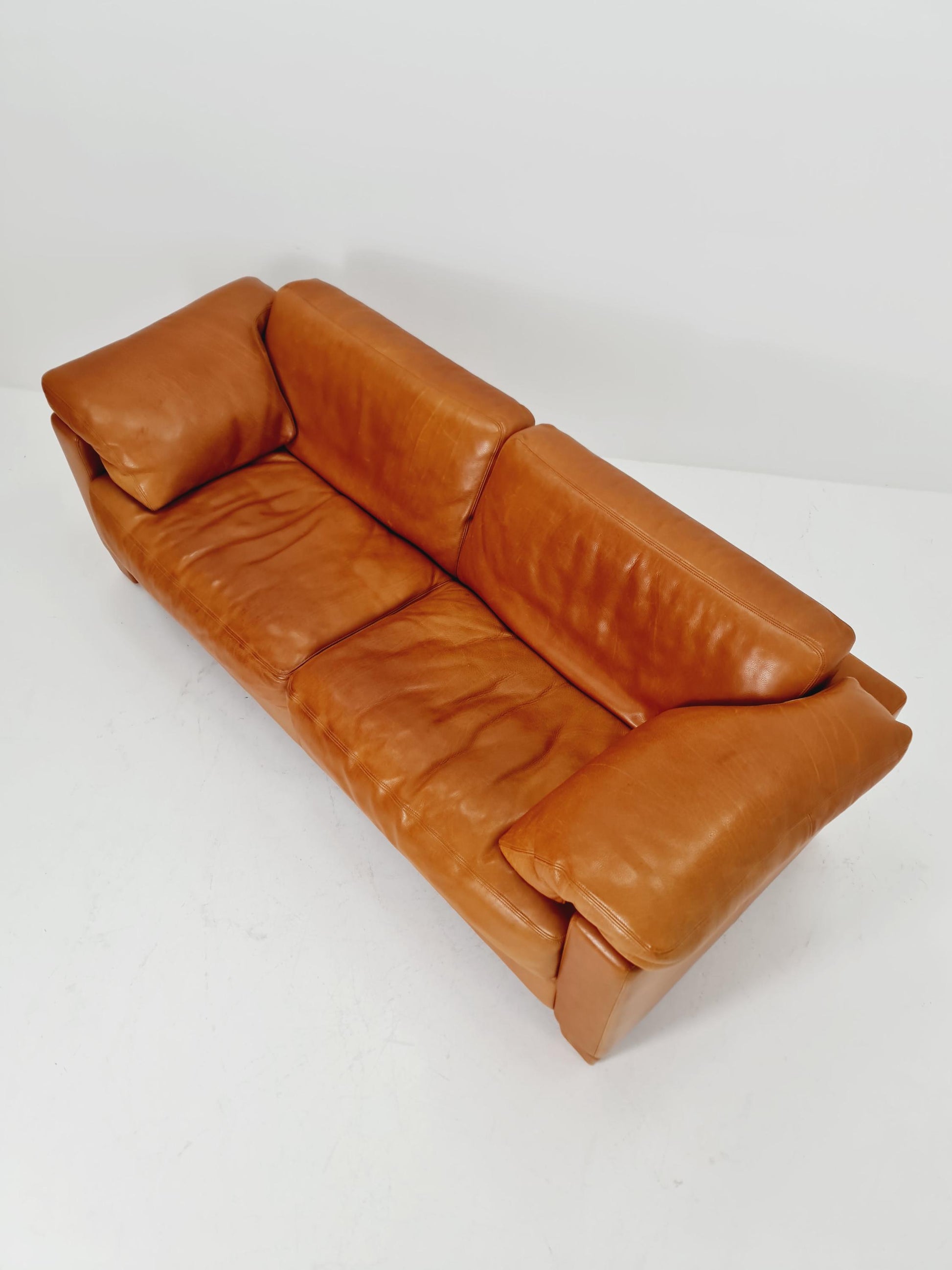 Vintage Swiss leather congac sofa by De Sede Ds 17 Switzerland, 1970s