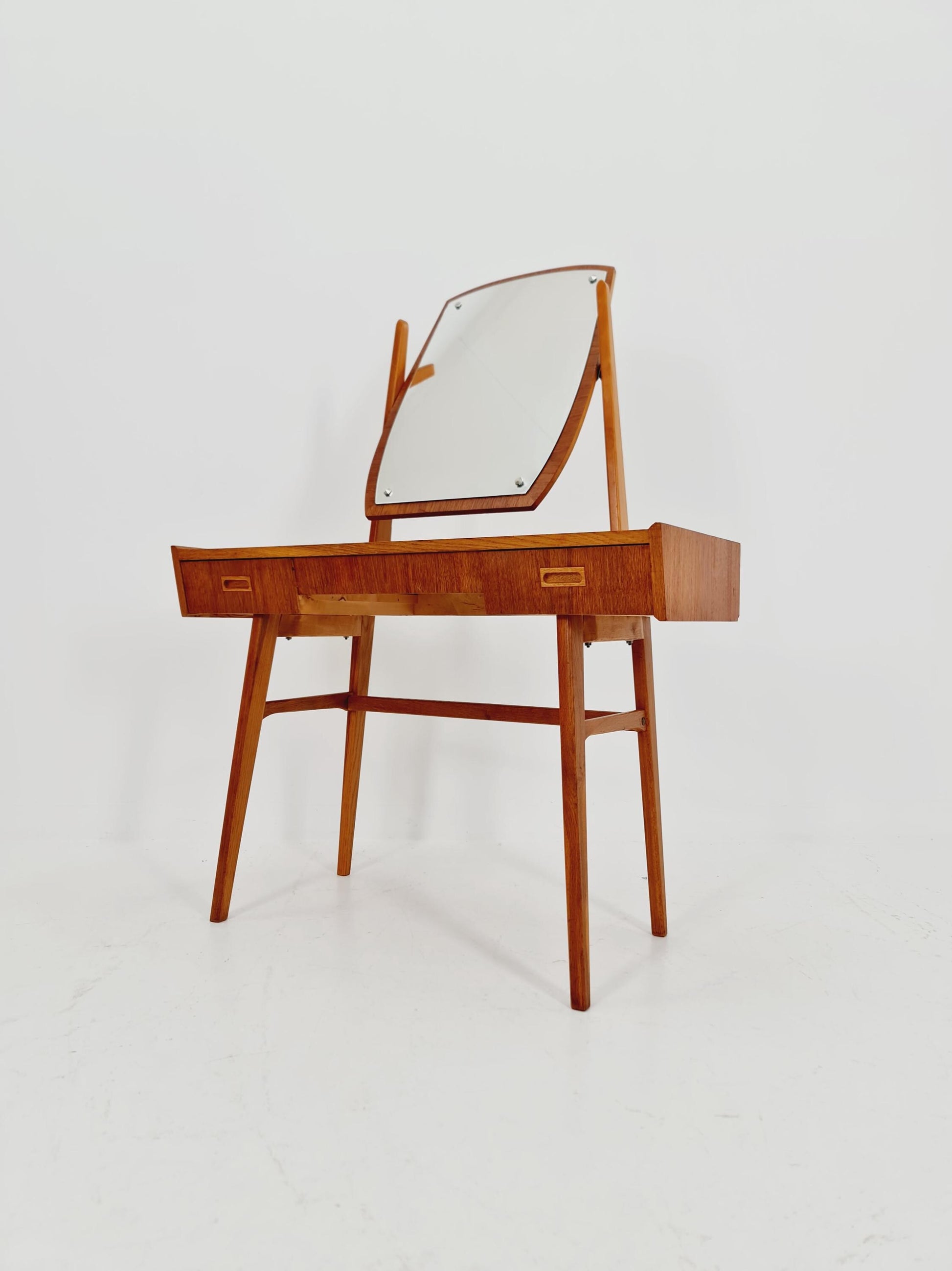 Mid Century Modern Danish teak & oak vanity table make up table by Fröseke for AB nybrofabriken, 1960s