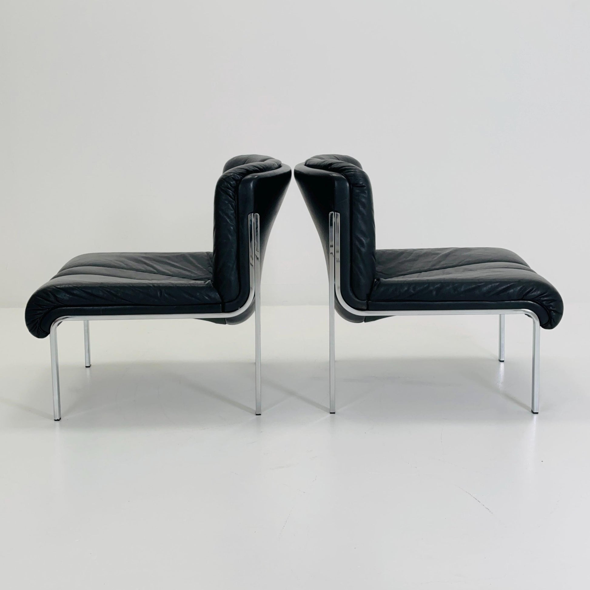 Set of 2 Mid-Century Lounge Chairs by Girsberger Eurochair 1200 in Black Leatther Designed by Hans Eichenberger Switzerland 1980s