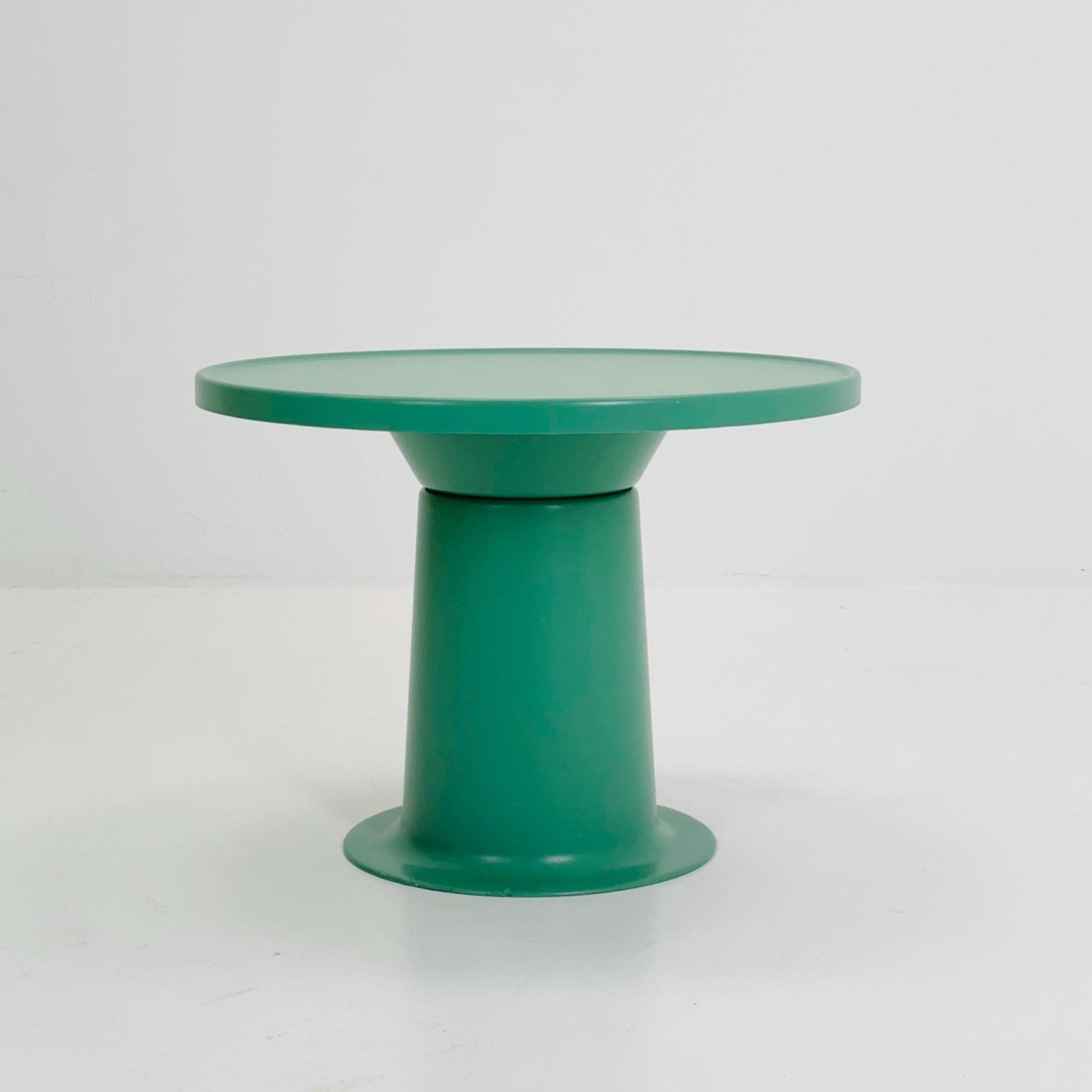 Mid century Yrjö Kukkapuro “Saturnus” Low Table – Green | Haimi Finland, 1970s | Modernist Space Age Design