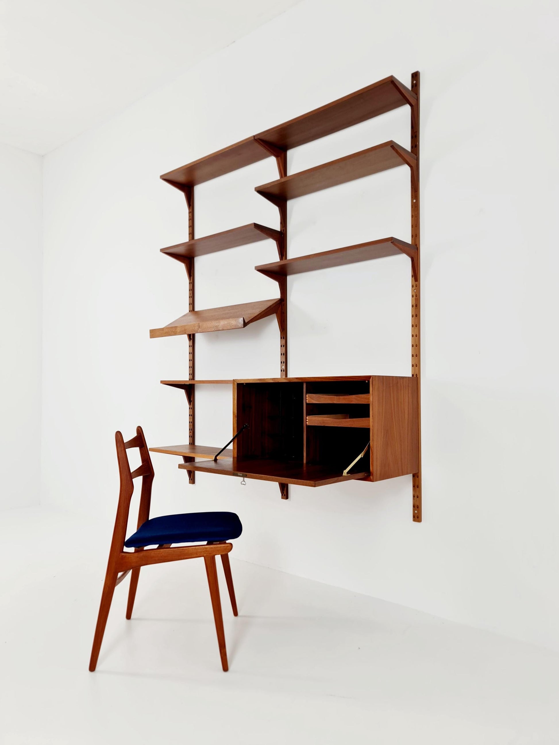 Mid century Danish Walnut Wall Unit with bar cabinet /Desk by Poul Cadovius for Royal,Denmark, 1960s