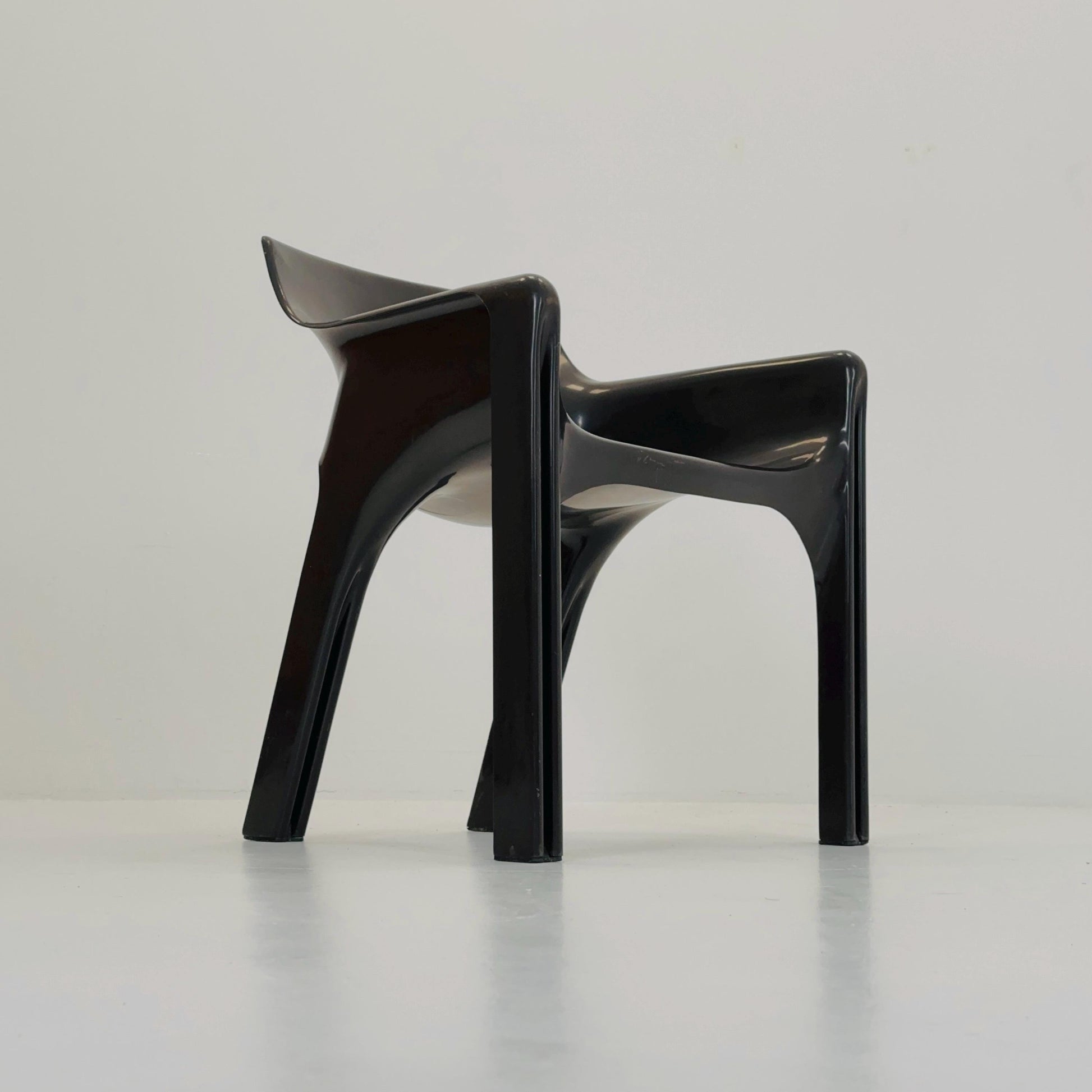 Gaudi Armchair by Vico Magistretti for Artemide Italy 1970s