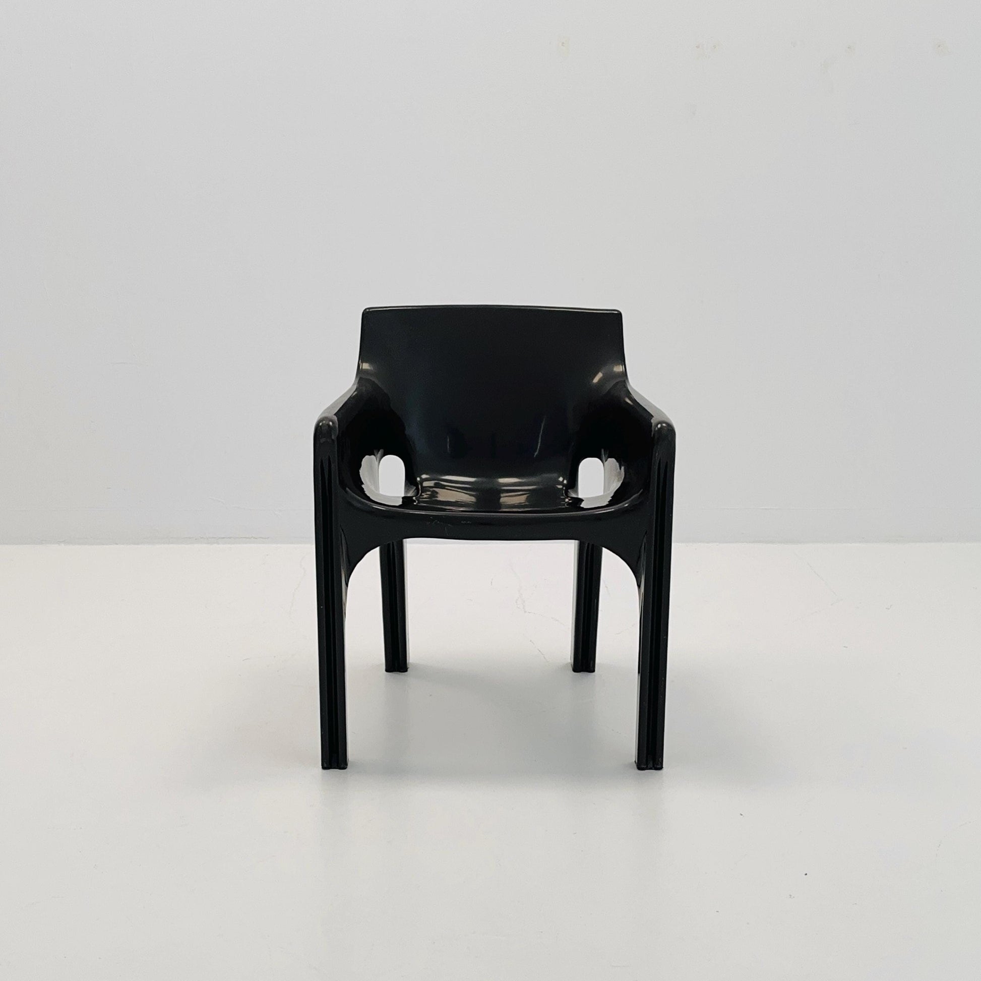 Gaudi Armchair by Vico Magistretti for Artemide Italy 1970s