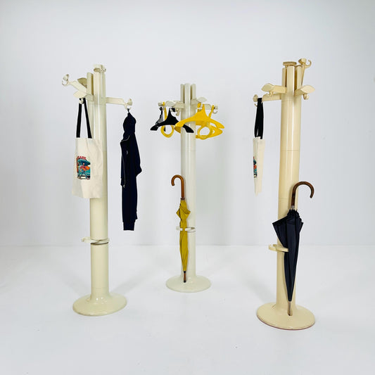 1 of 3 Italian white Space Plata Coat Planta Rack by Giancarlo Piretti for Castelli / Anonima Castelli, 1970s